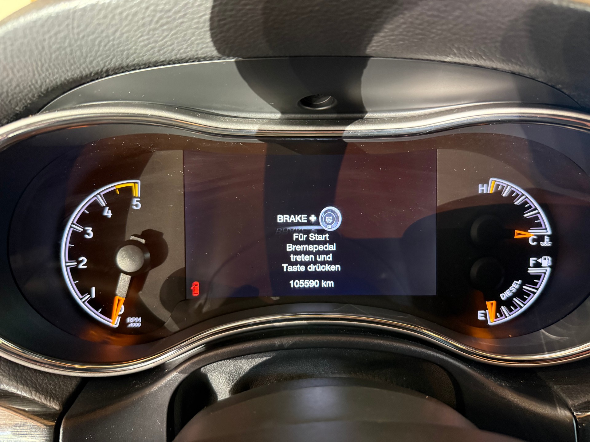 JEEP Grand Cherokee 3.0 CRD 75th Anniversary Automatic-image-9