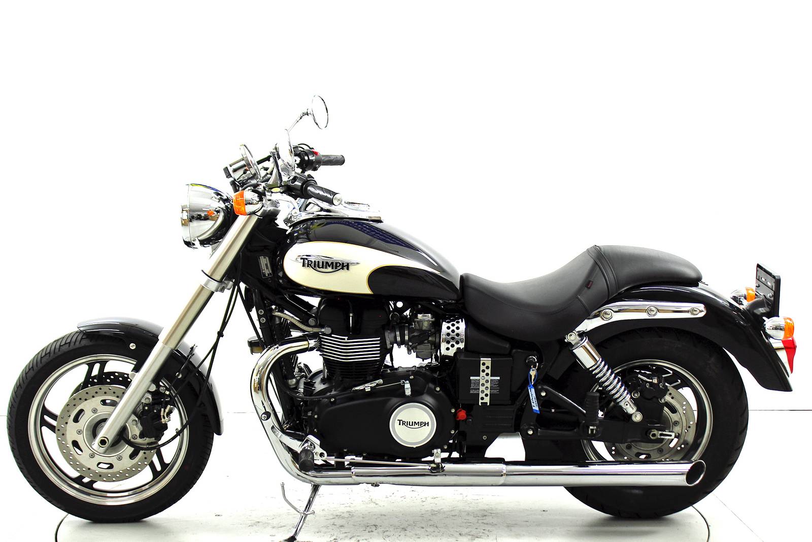 TRIUMPH Speedmaster-image-4