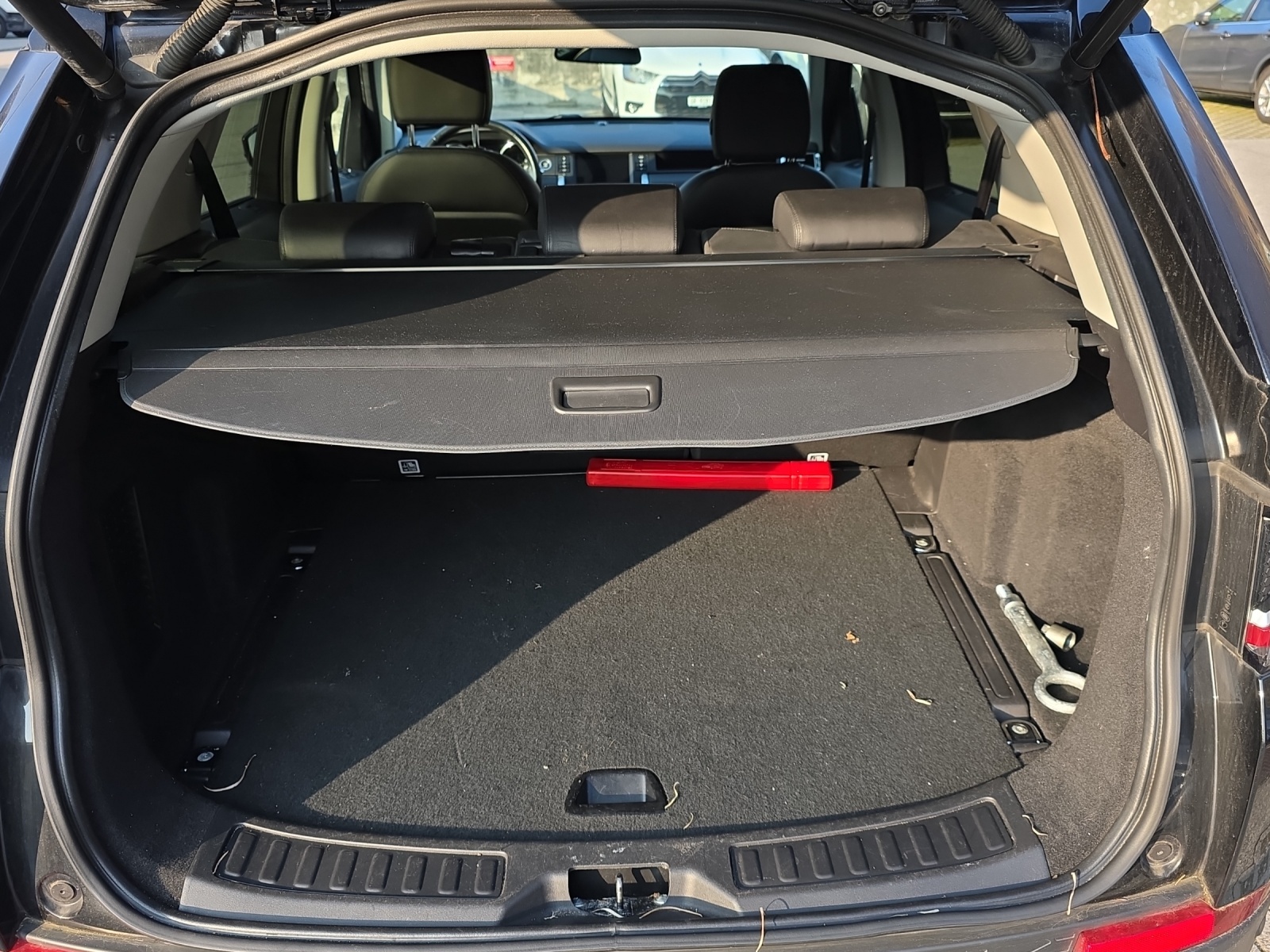 LAND ROVER Discovery Sport 2.0 TD4 HSE AT9-image-15