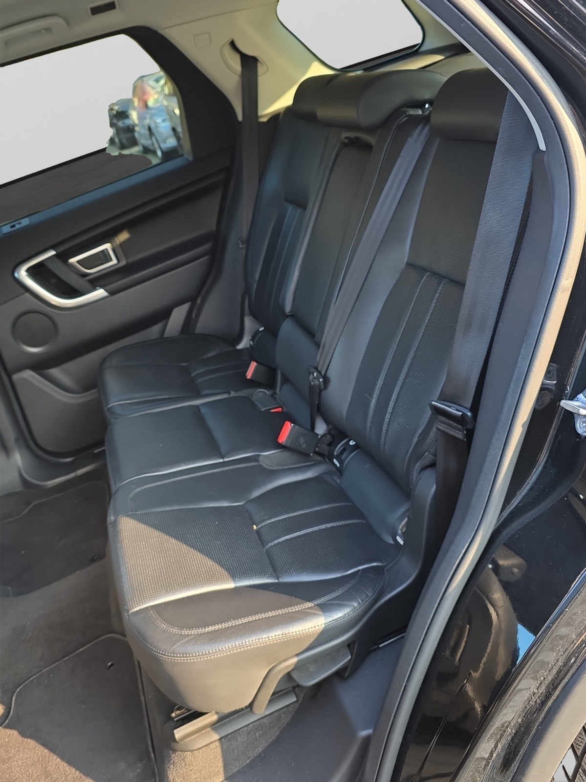 LAND ROVER Discovery Sport 2.0 TD4 HSE AT9-image-12