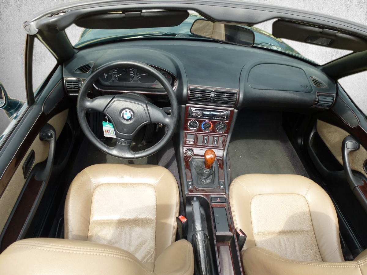 BMW Z3 1.9i Roadster-image-11
