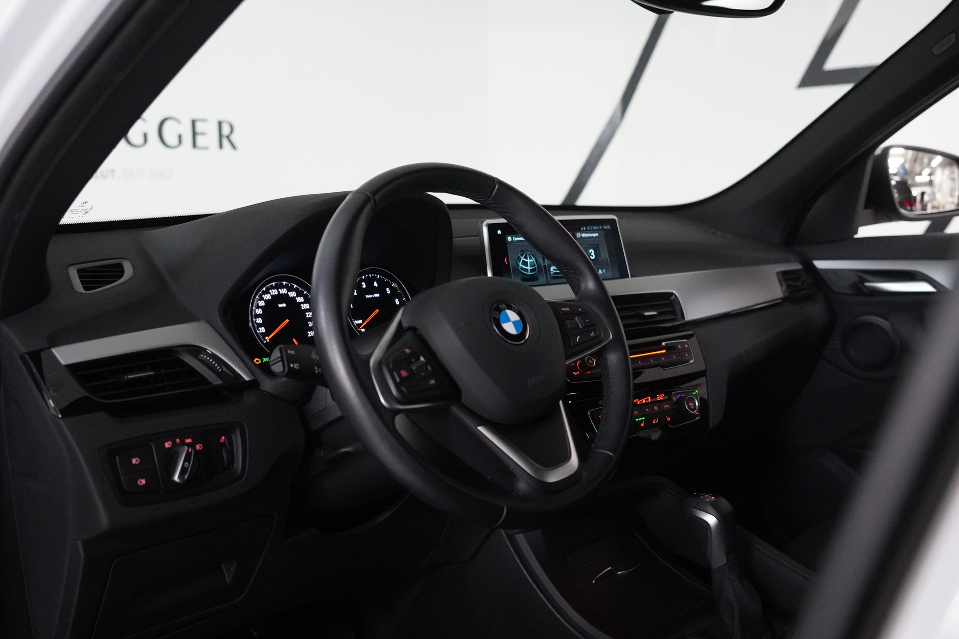 BMW X1 xDrive 25e Steptronic-image-24