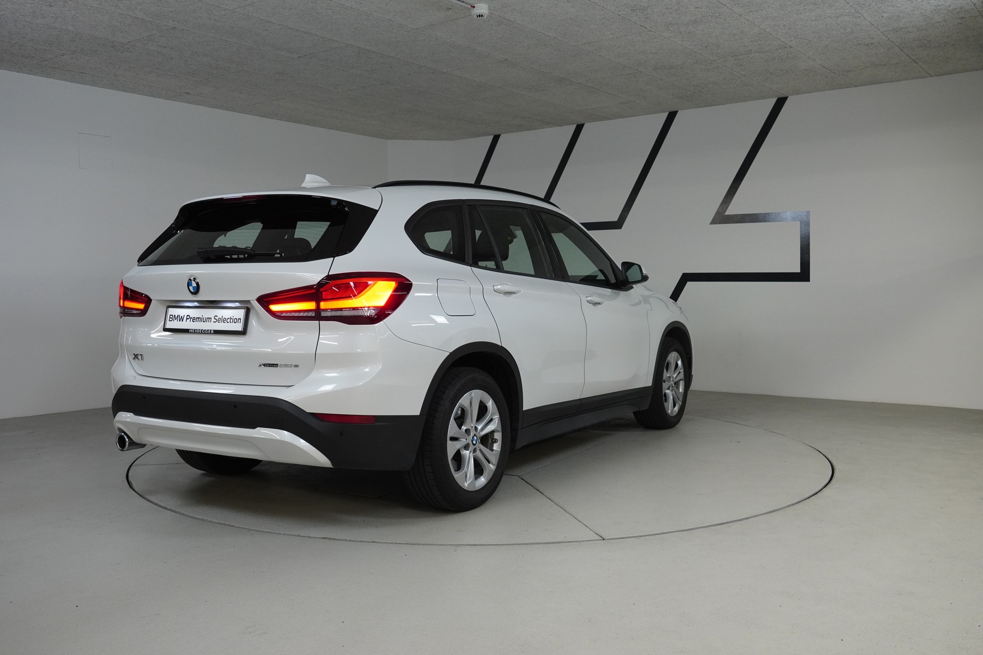 BMW X1 xDrive 25e Steptronic-image-7