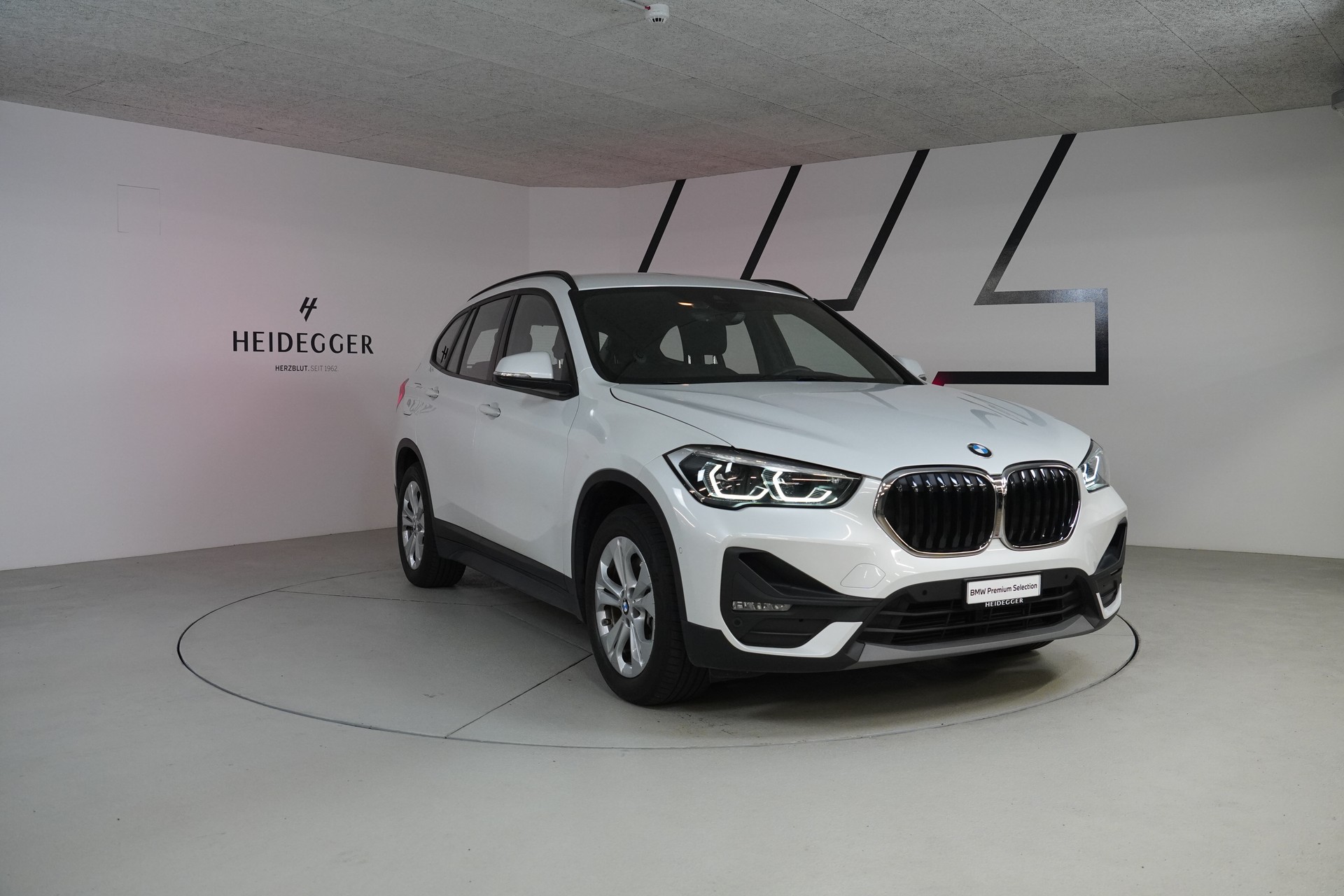 BMW X1 xDrive 25e Steptronic-image-3