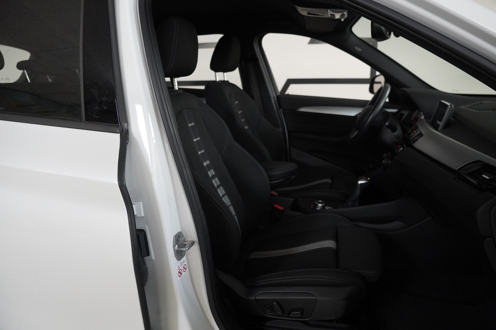 BMW X1 xDrive 25e Steptronic-image-15