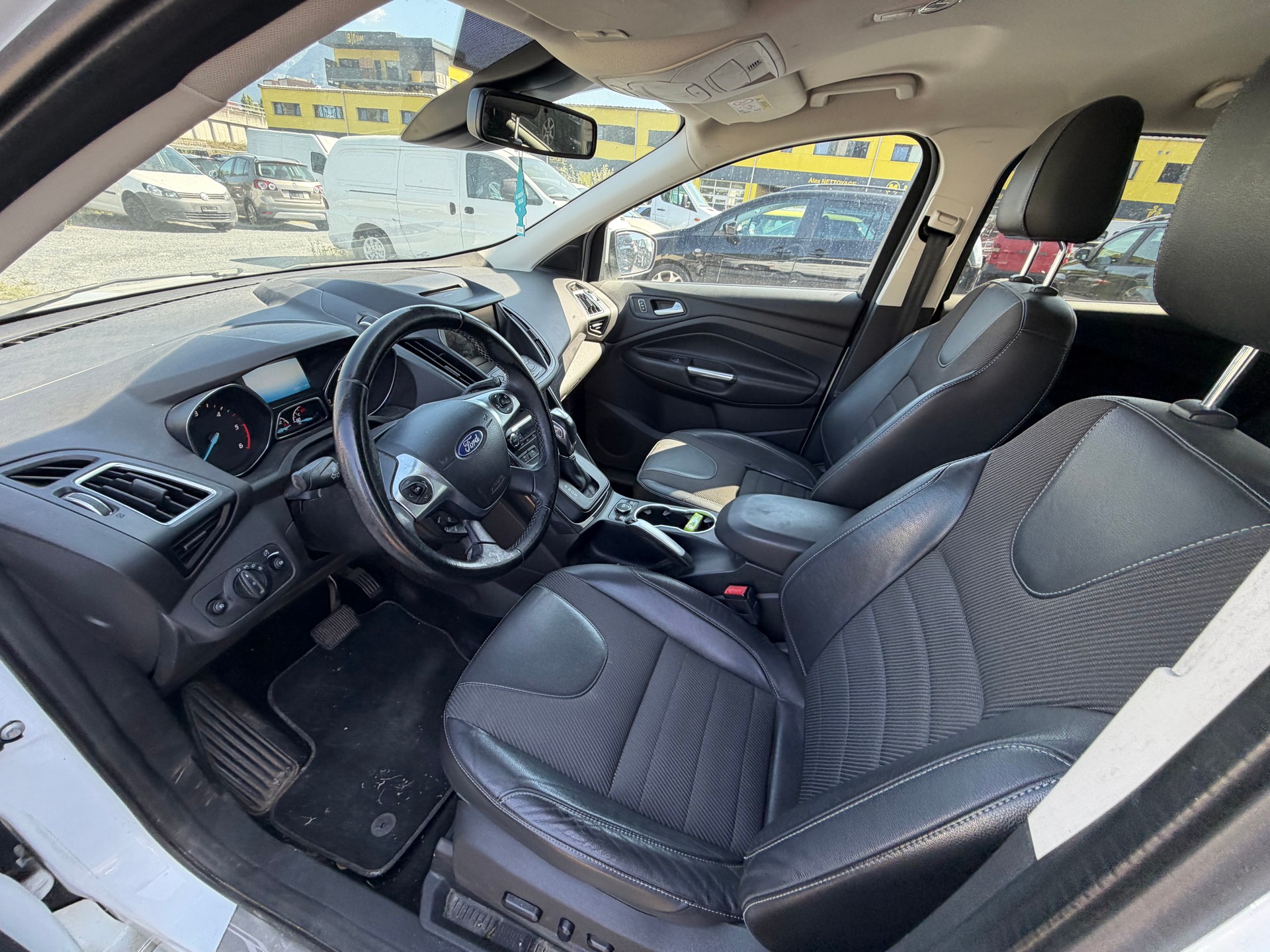 FORD Kuga 2.0 TDCi Titanium S 4WD PowerShift-image-9