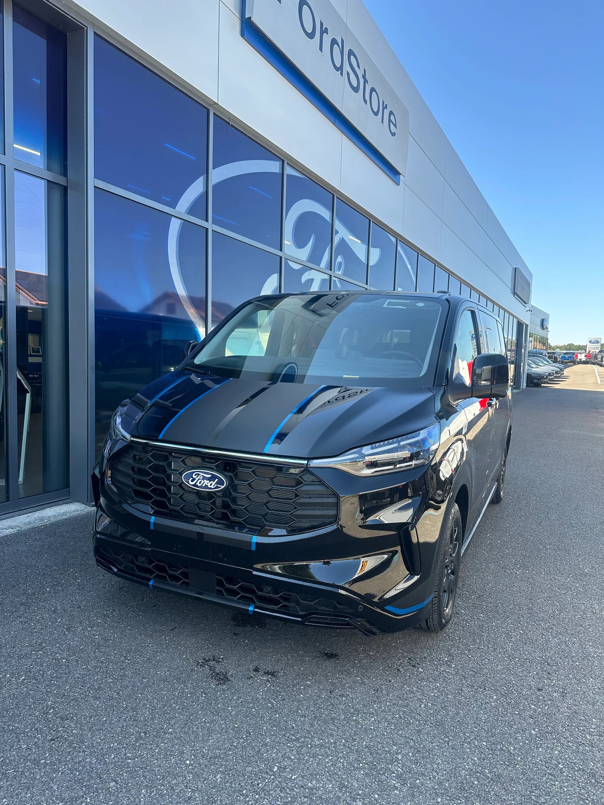 FORD Tourneo Custom 320 L1 2.0 EcoBl Sport/170CV/Aut.4x4
