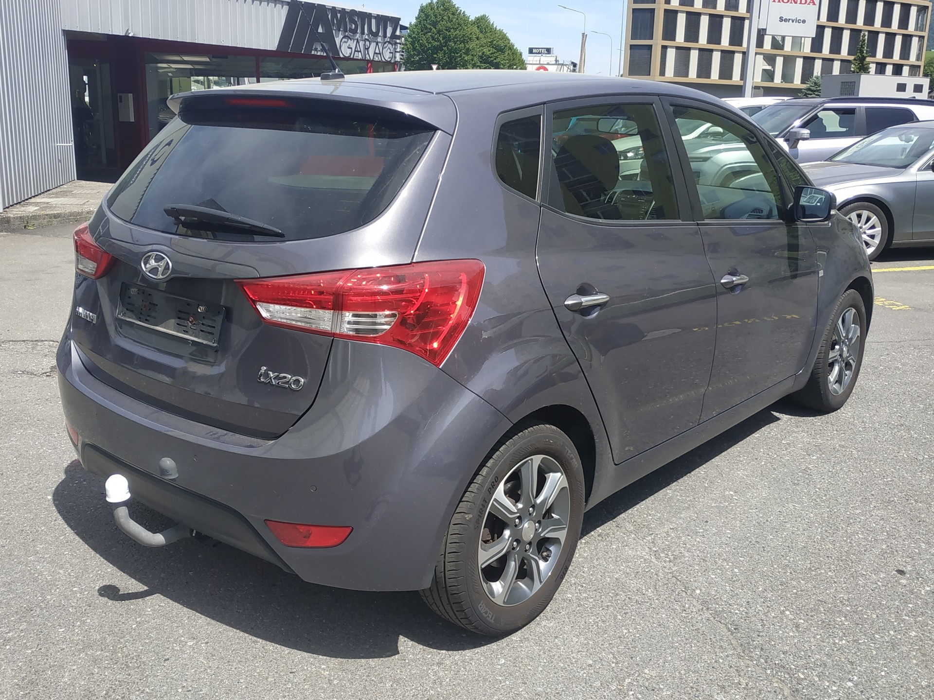 HYUNDAI iX20 1.6 CRDi Amplia-image-6