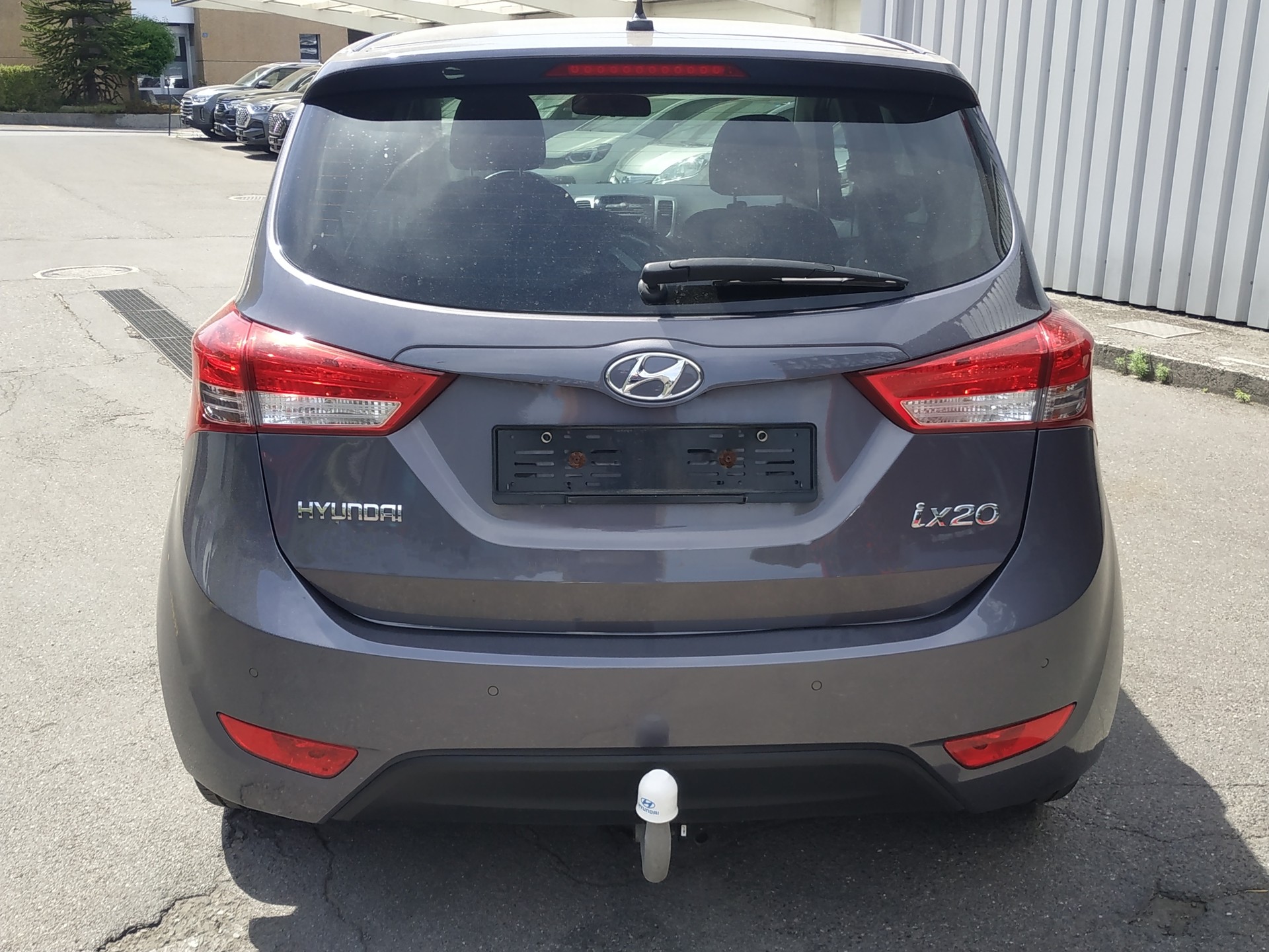 HYUNDAI iX20 1.6 CRDi Amplia-image-8