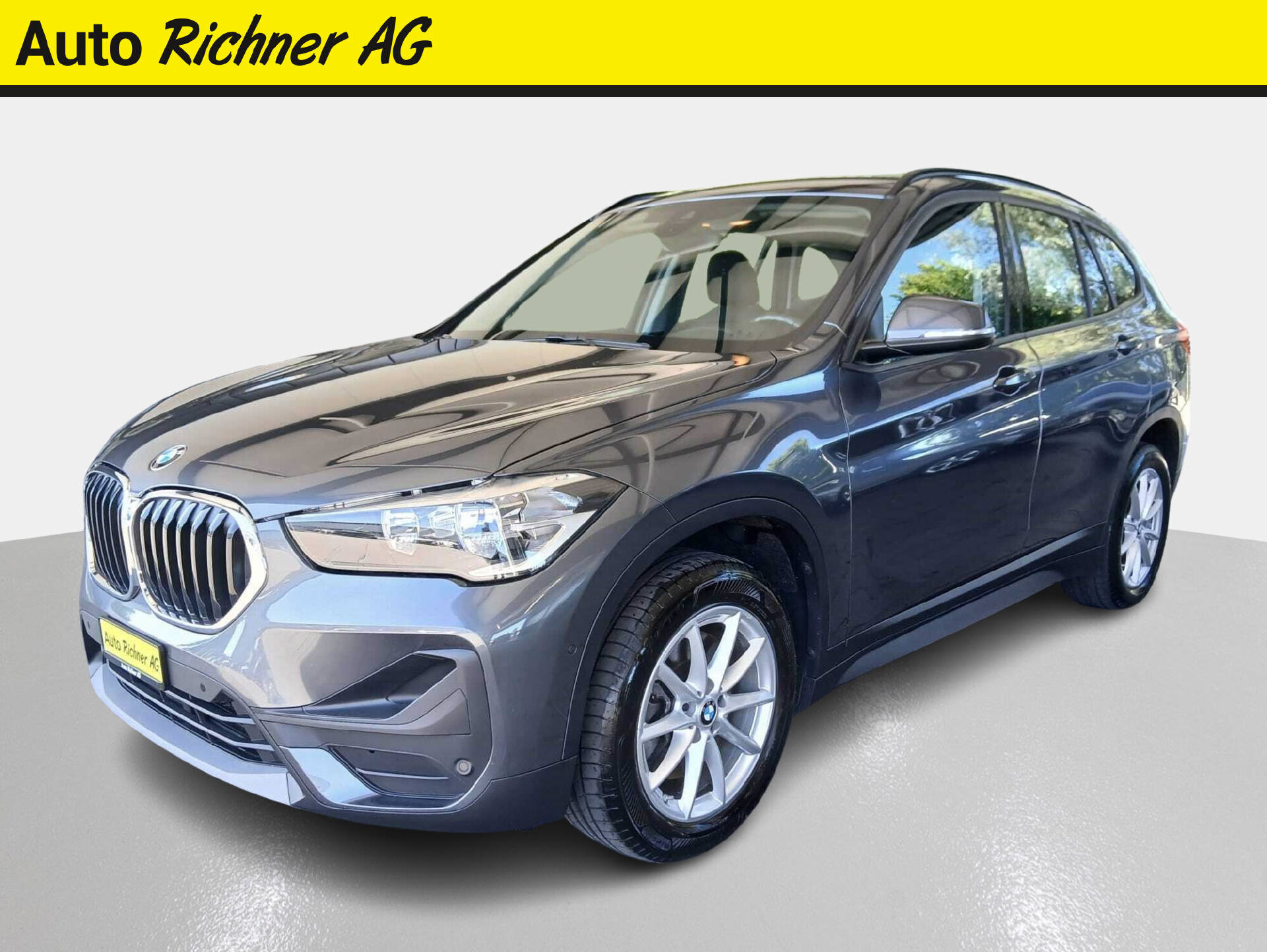 BMW X1 20d xDrive-showroom-element-1