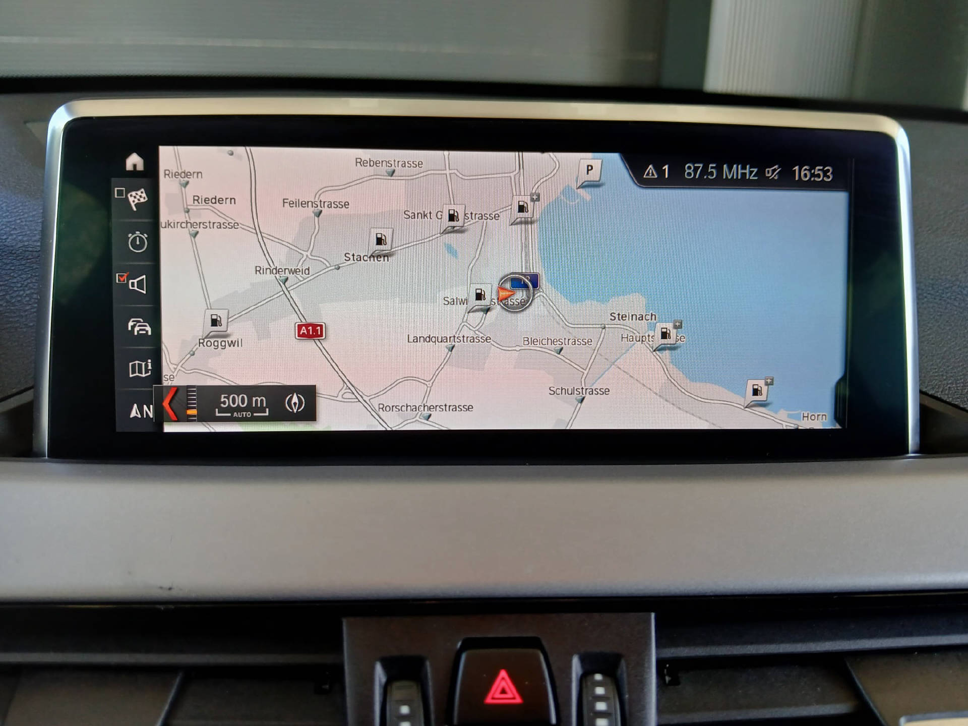 BMW X1 20d xDrive-image-11