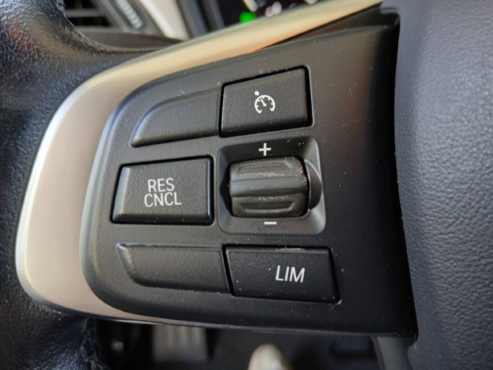 BMW X1 20d xDrive-image-9