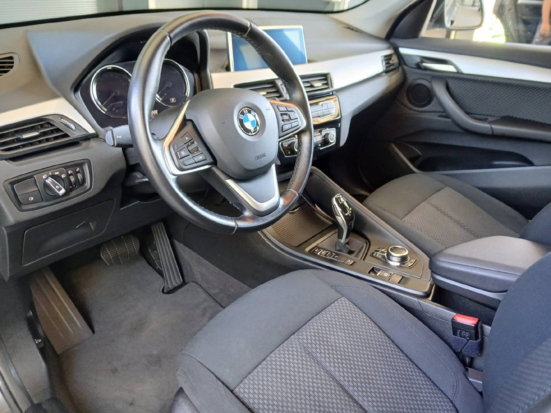 BMW X1 20d xDrive-image-5