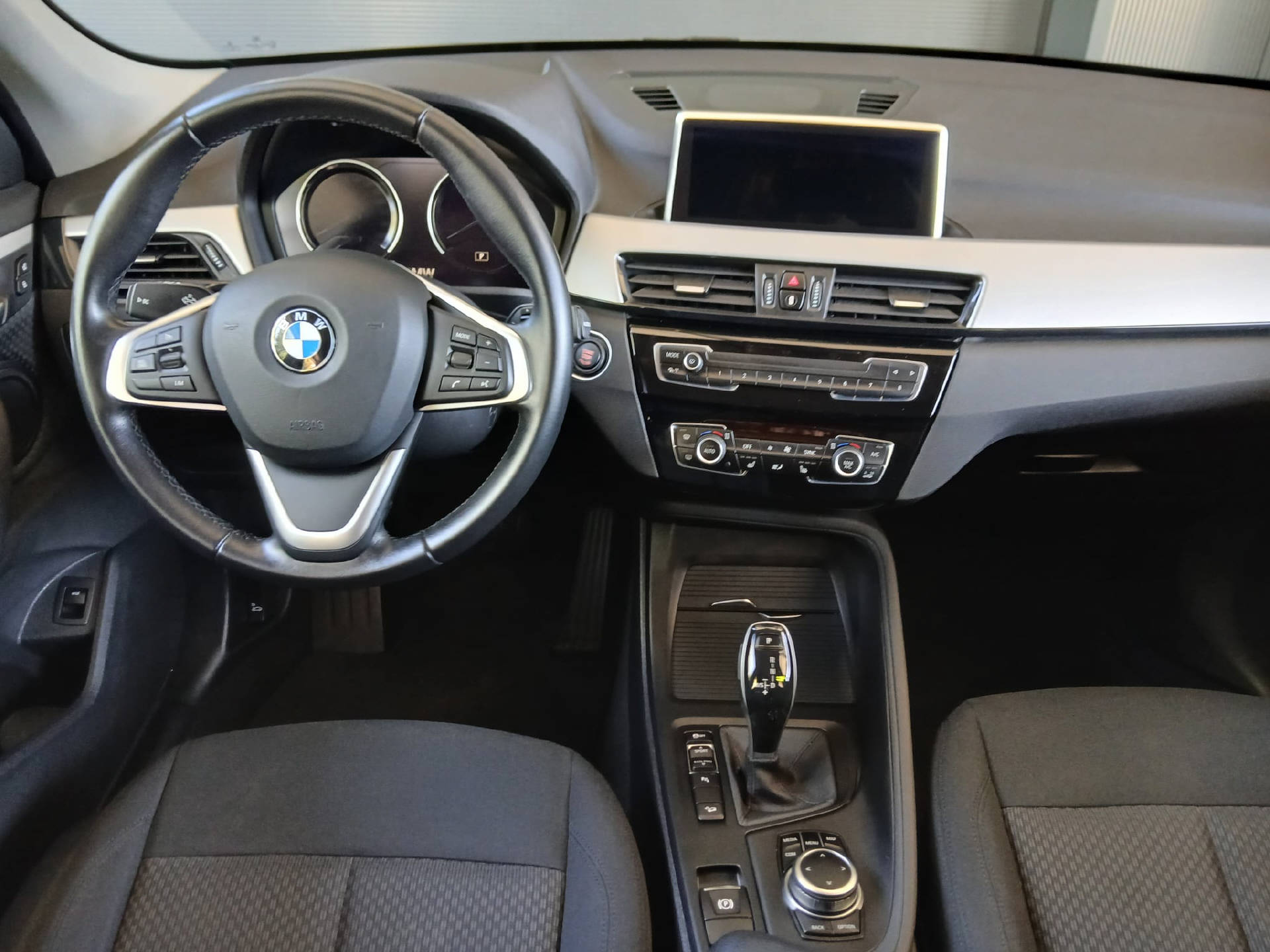 BMW X1 20d xDrive-image-6