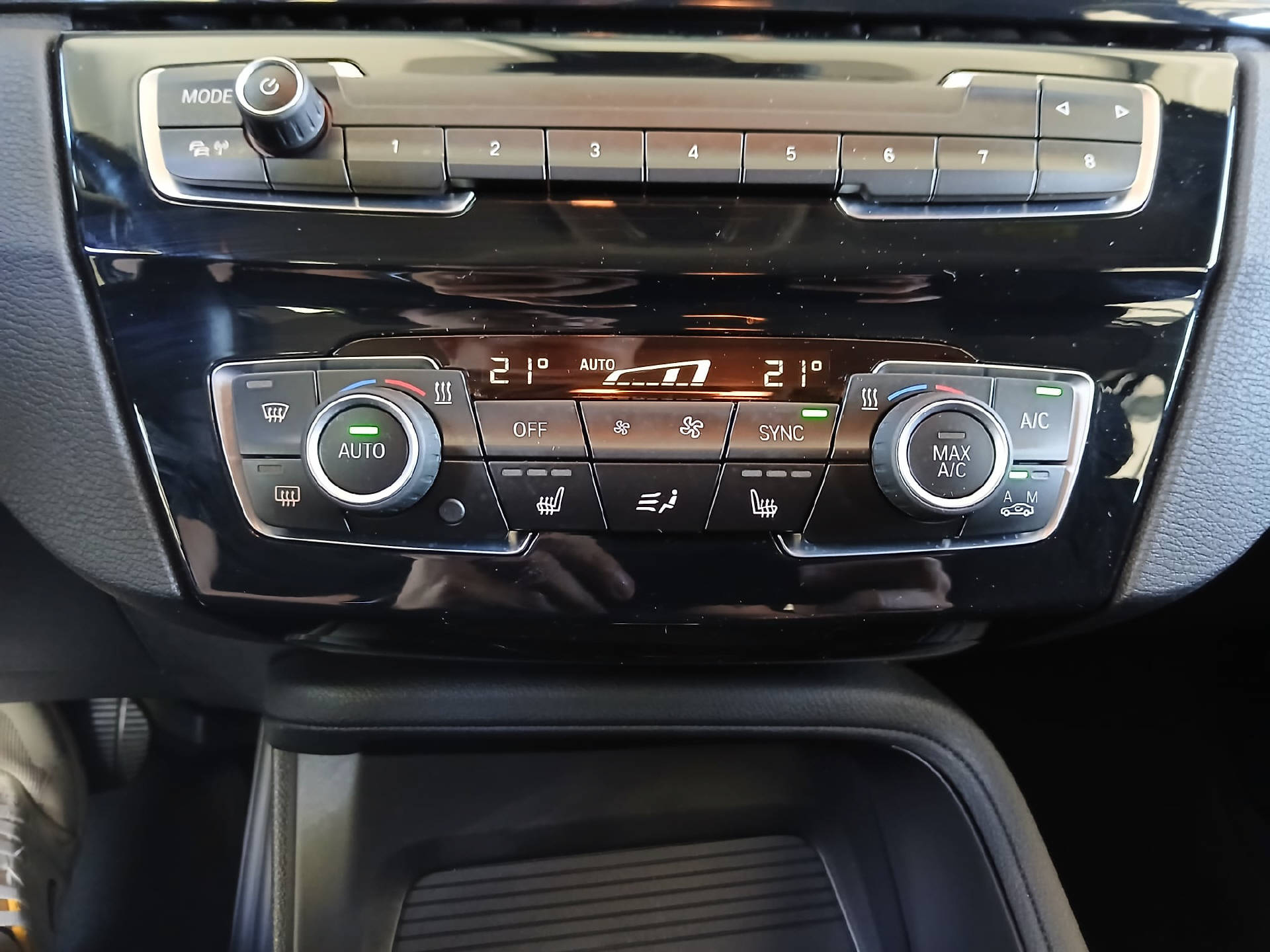 BMW X1 20d xDrive-image-8