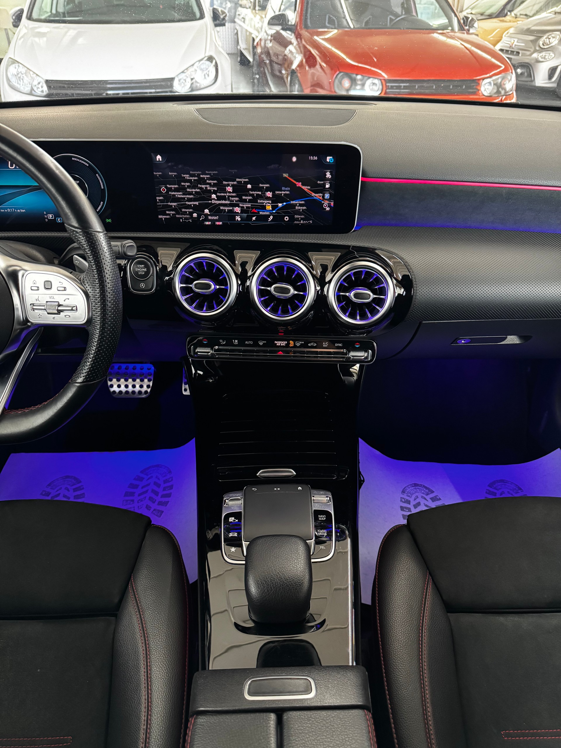 MERCEDES-BENZ A 200 AMG Line 7G-DCT-image-15