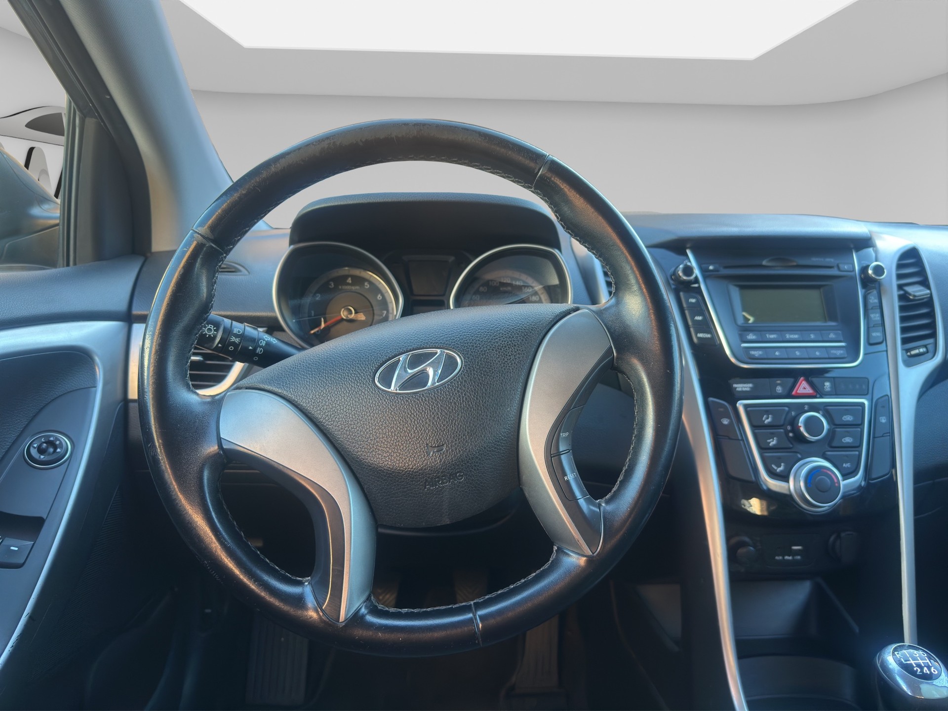 HYUNDAI i30 Wagon 1.4 Pica-image-10