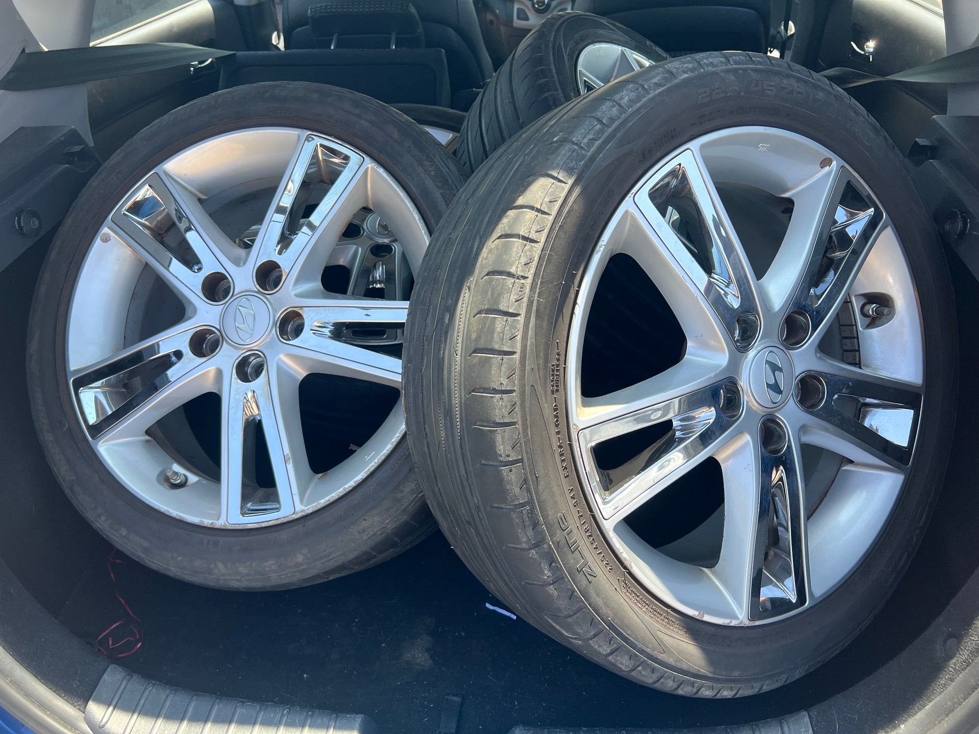 HYUNDAI i30 2.0 Premium-image-5