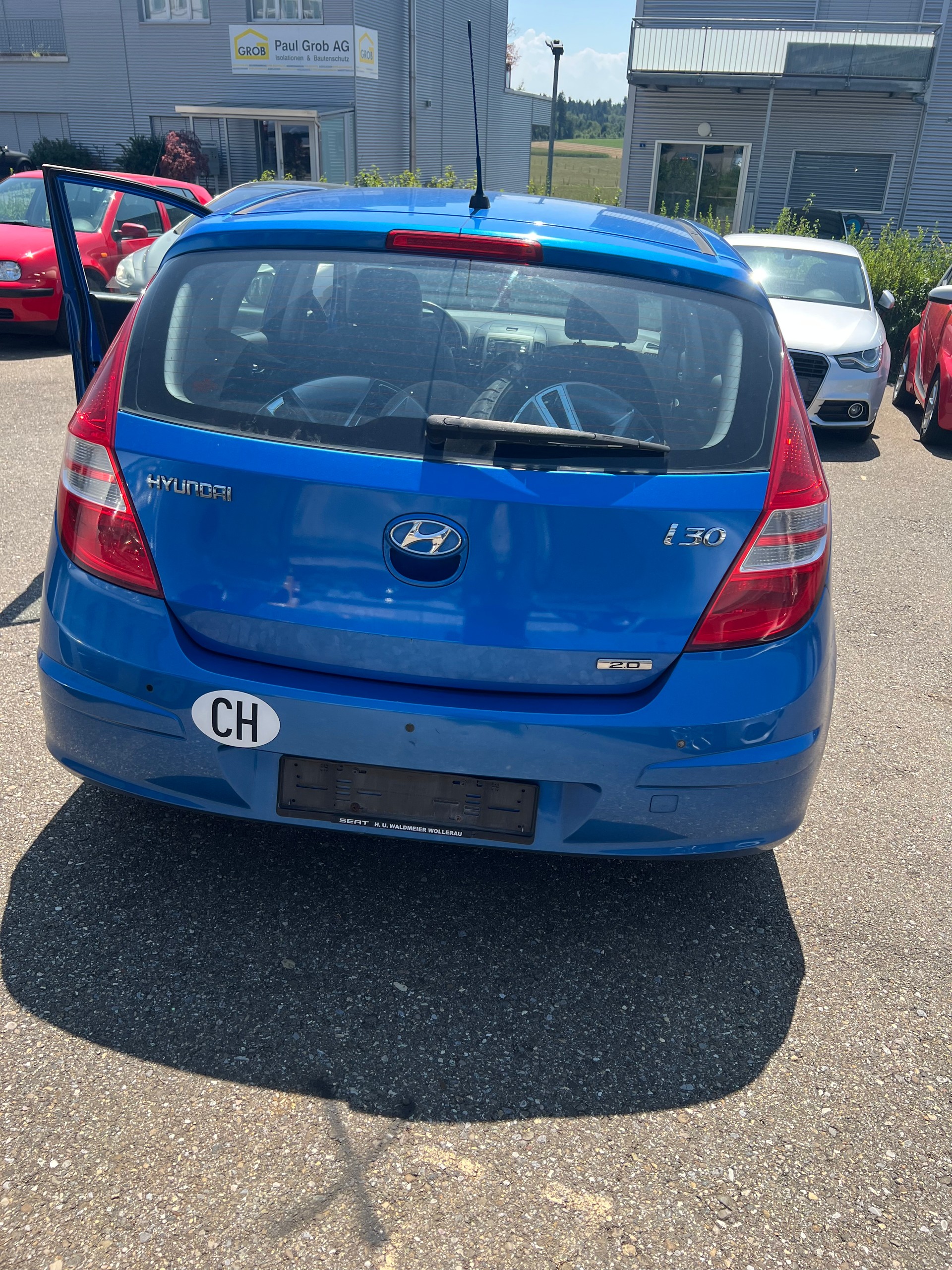 HYUNDAI i30 2.0 Premium-image-1