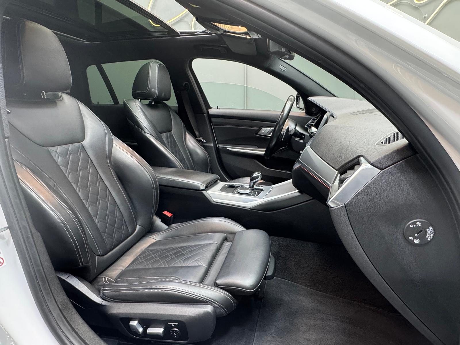 BMW M340i xDriveTouring Steptronic M Sport-image-12