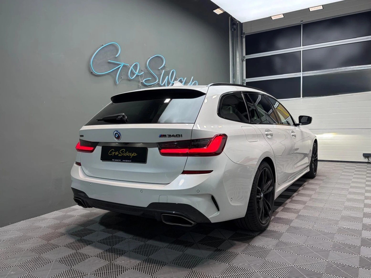 BMW M340i xDriveTouring Steptronic M Sport-image-4