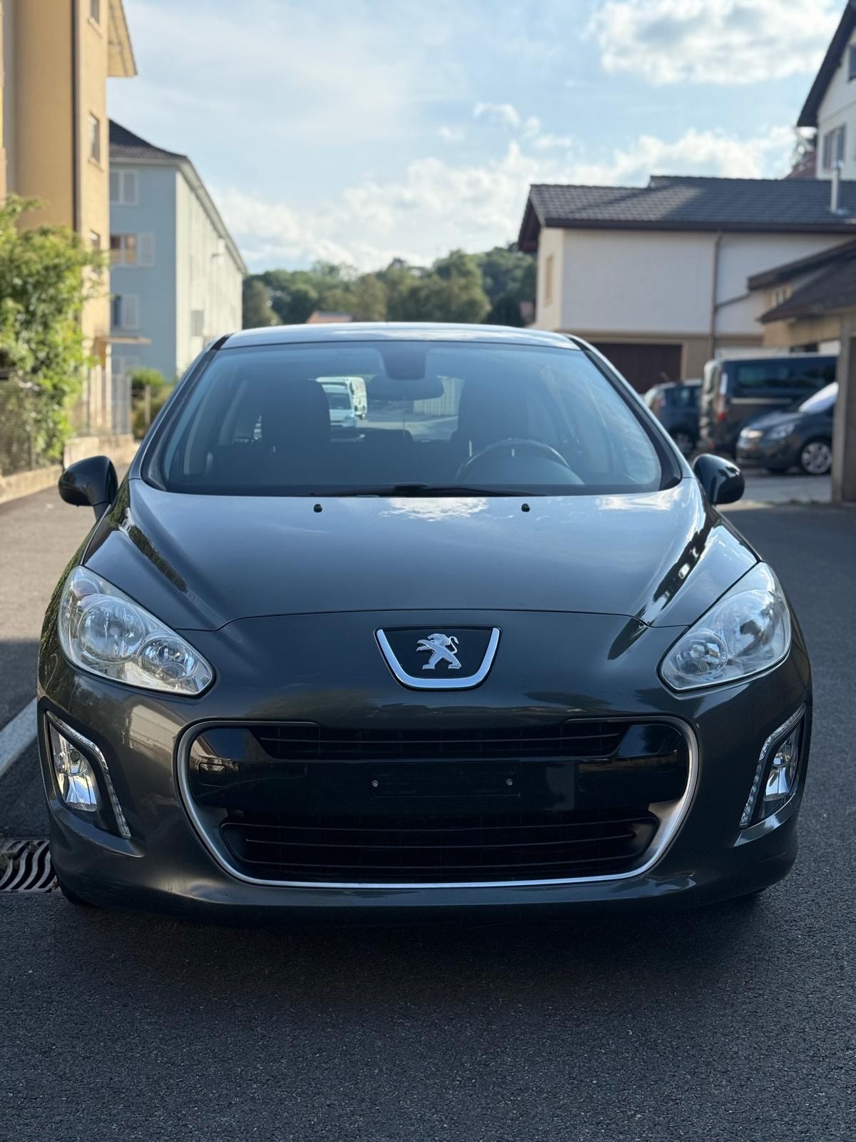 PEUGEOT 308 1.6 16V VTI Active Automatic-image-3