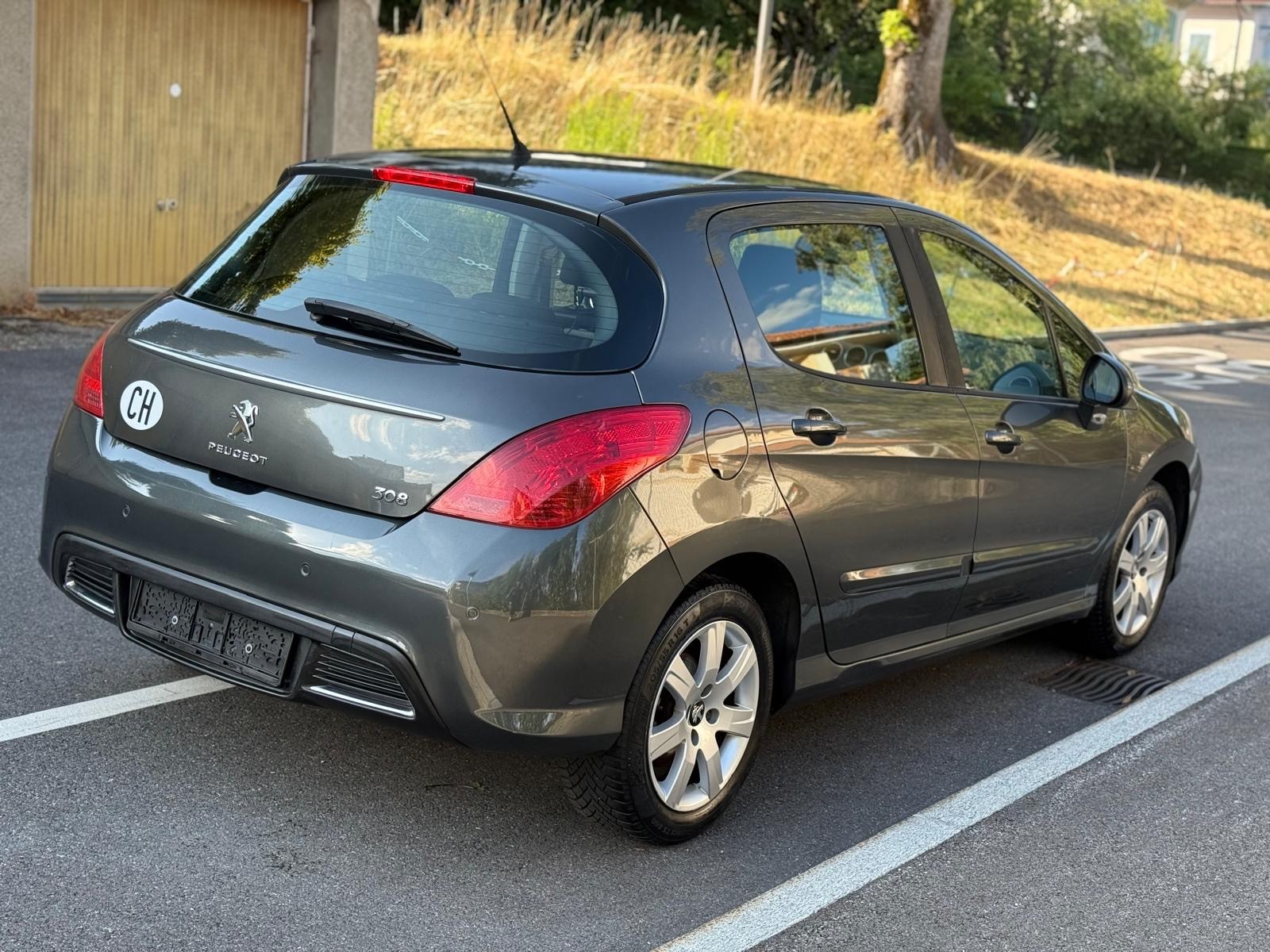 PEUGEOT 308 1.6 16V VTI Active Automatic-image-4