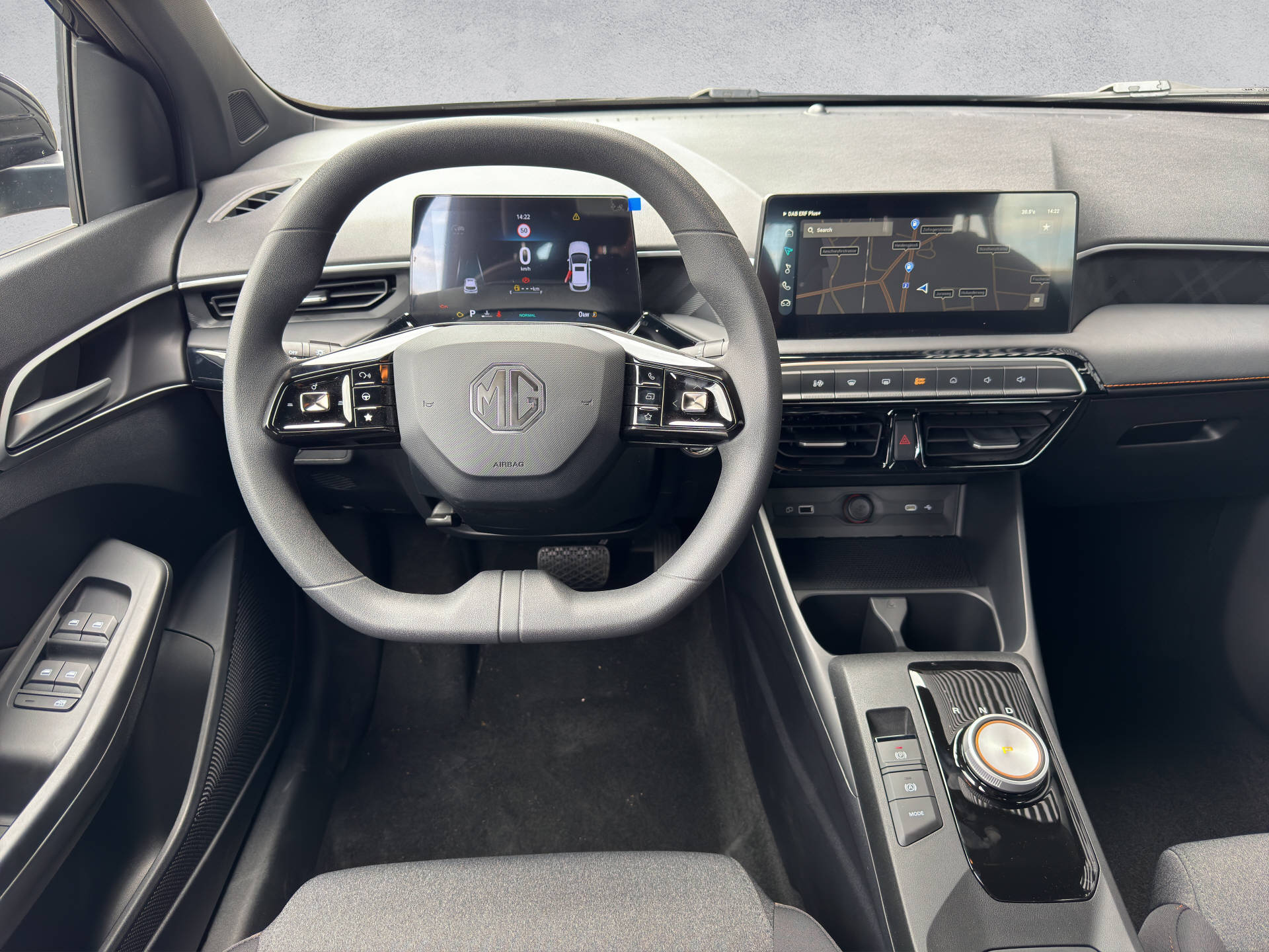MG 3 1.5 Hybrid+ Luxury-image-4