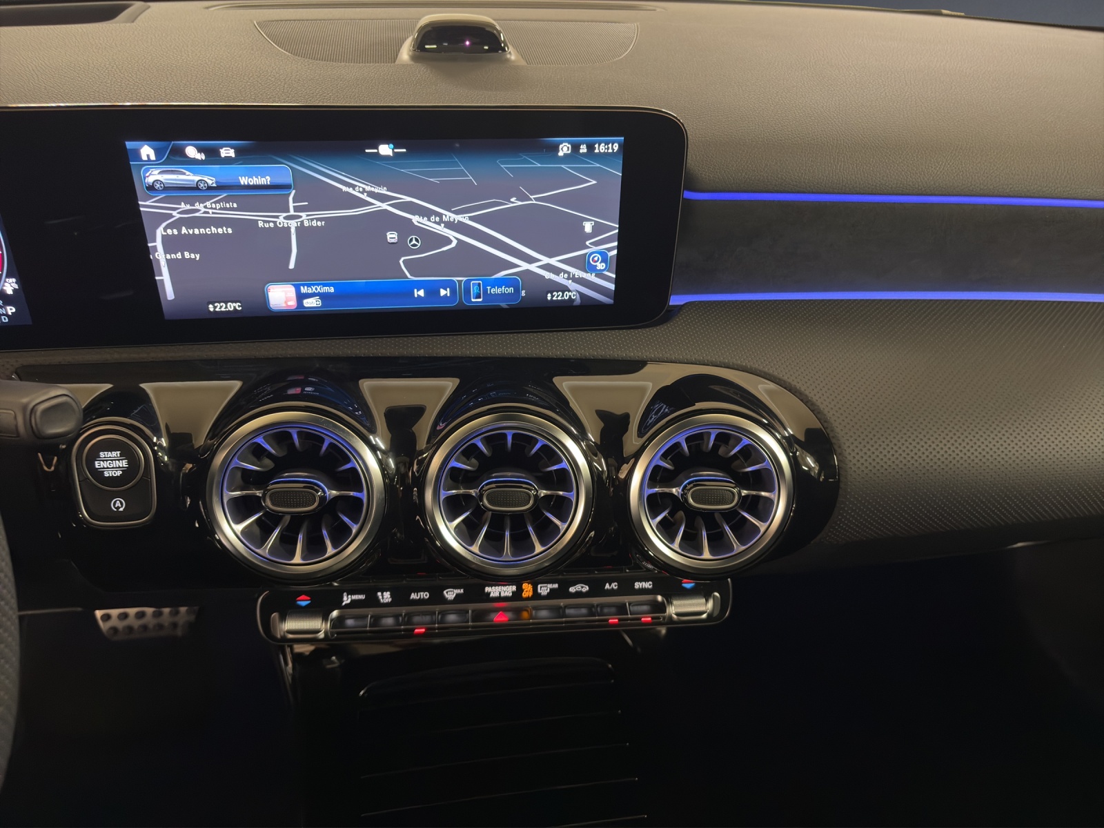 MERCEDES-BENZ A 220 4M Berline Compacte-image-7