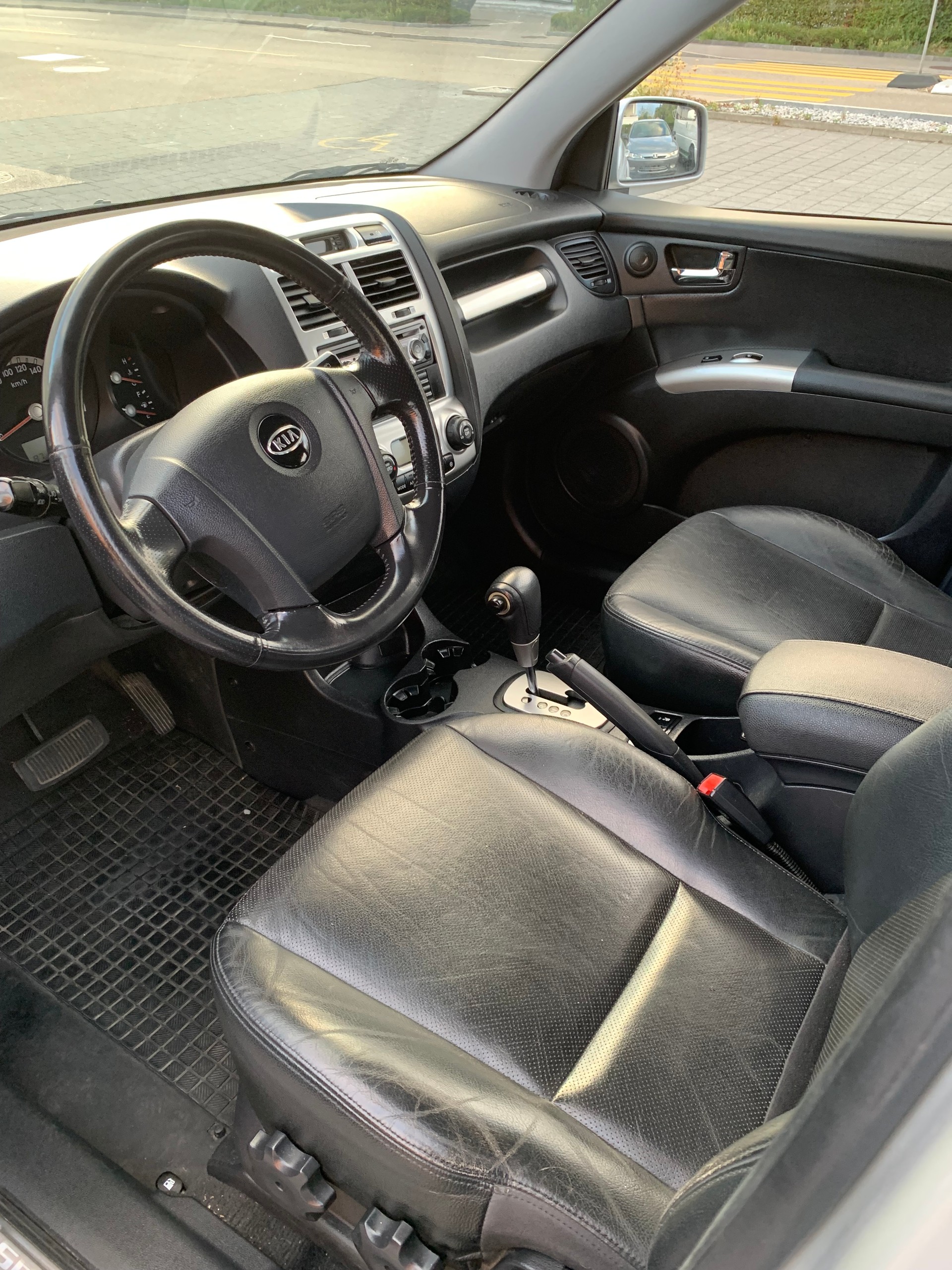 KIA Sportage 2.7 V6 Active-image-8