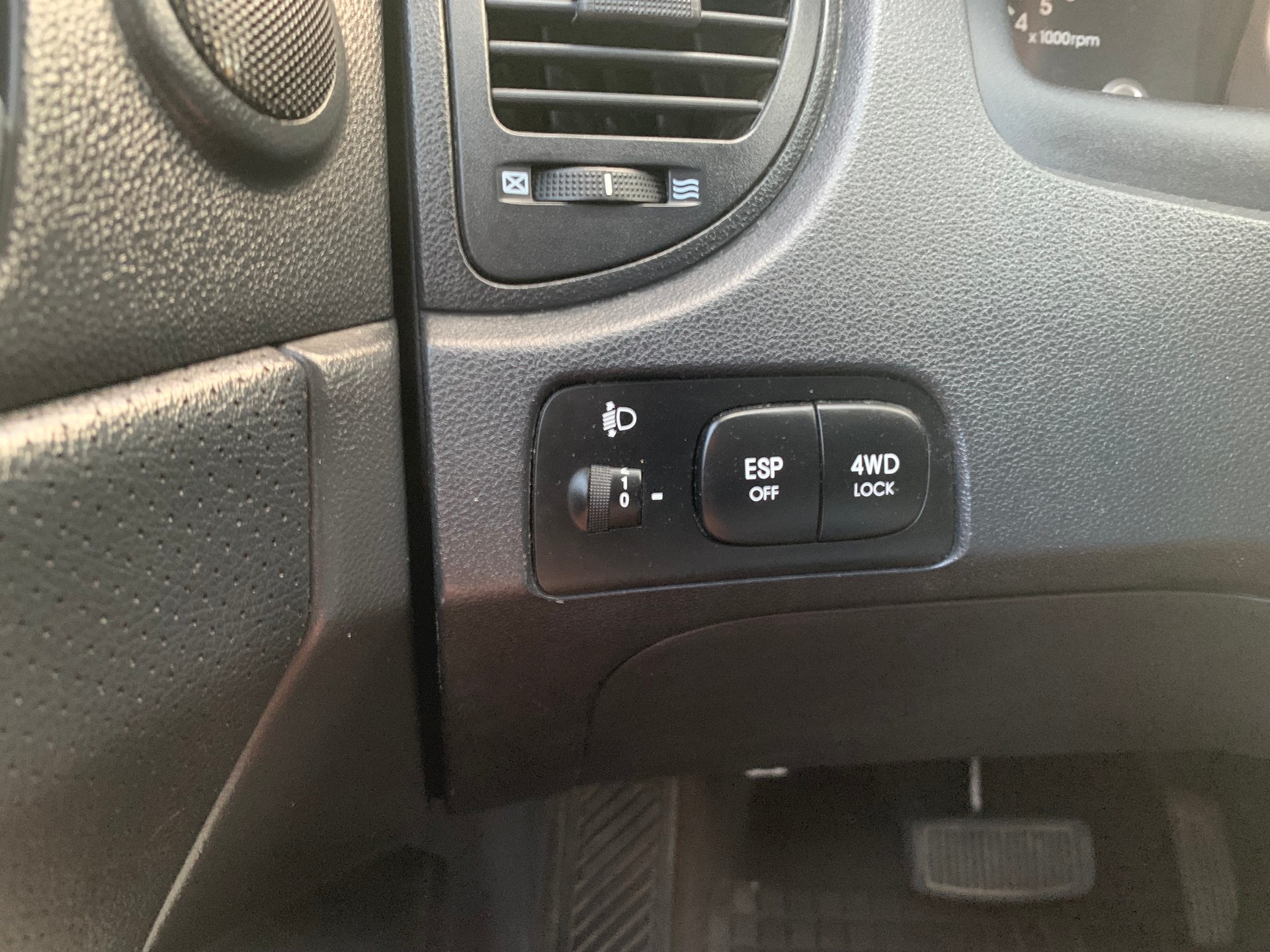 KIA Sportage 2.7 V6 Active-image-13