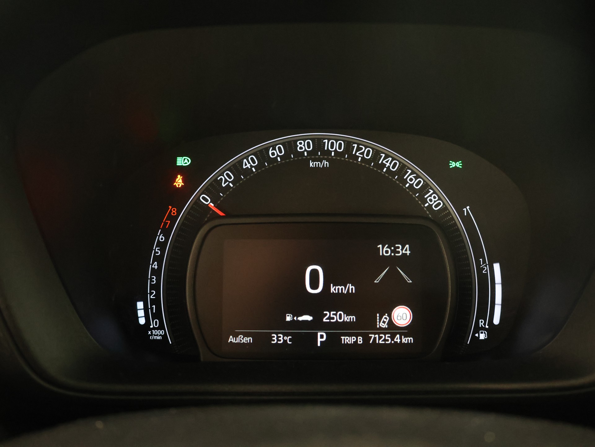 TOYOTA Aygo X 1.0 VVT-i Trend CVT *Sitzheizung* *Rückfahrkamera* *Faltdach*-image-13
