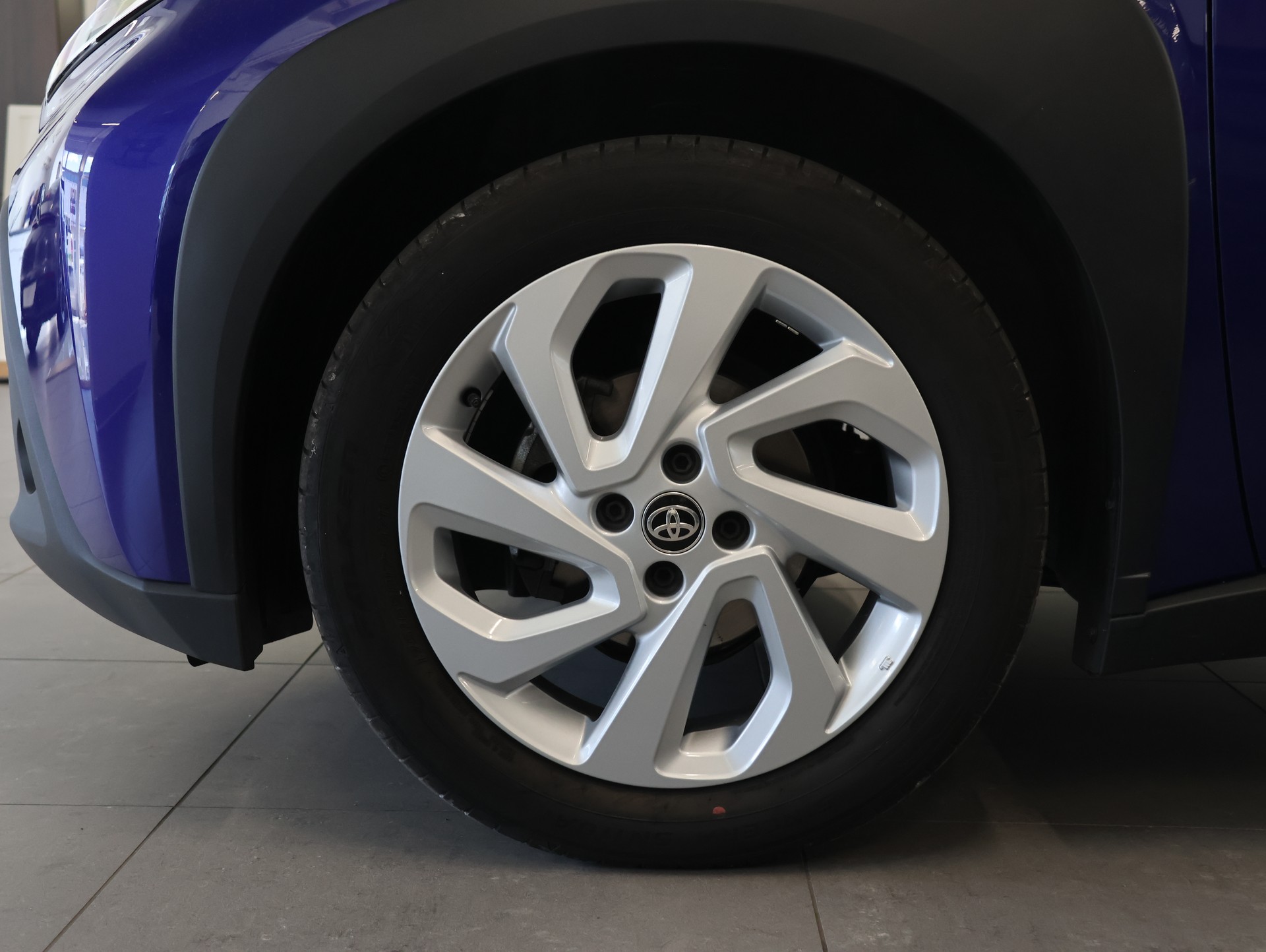 TOYOTA Aygo X 1.0 VVT-i Trend CVT *Sitzheizung* *Rückfahrkamera* *Faltdach*-image-10