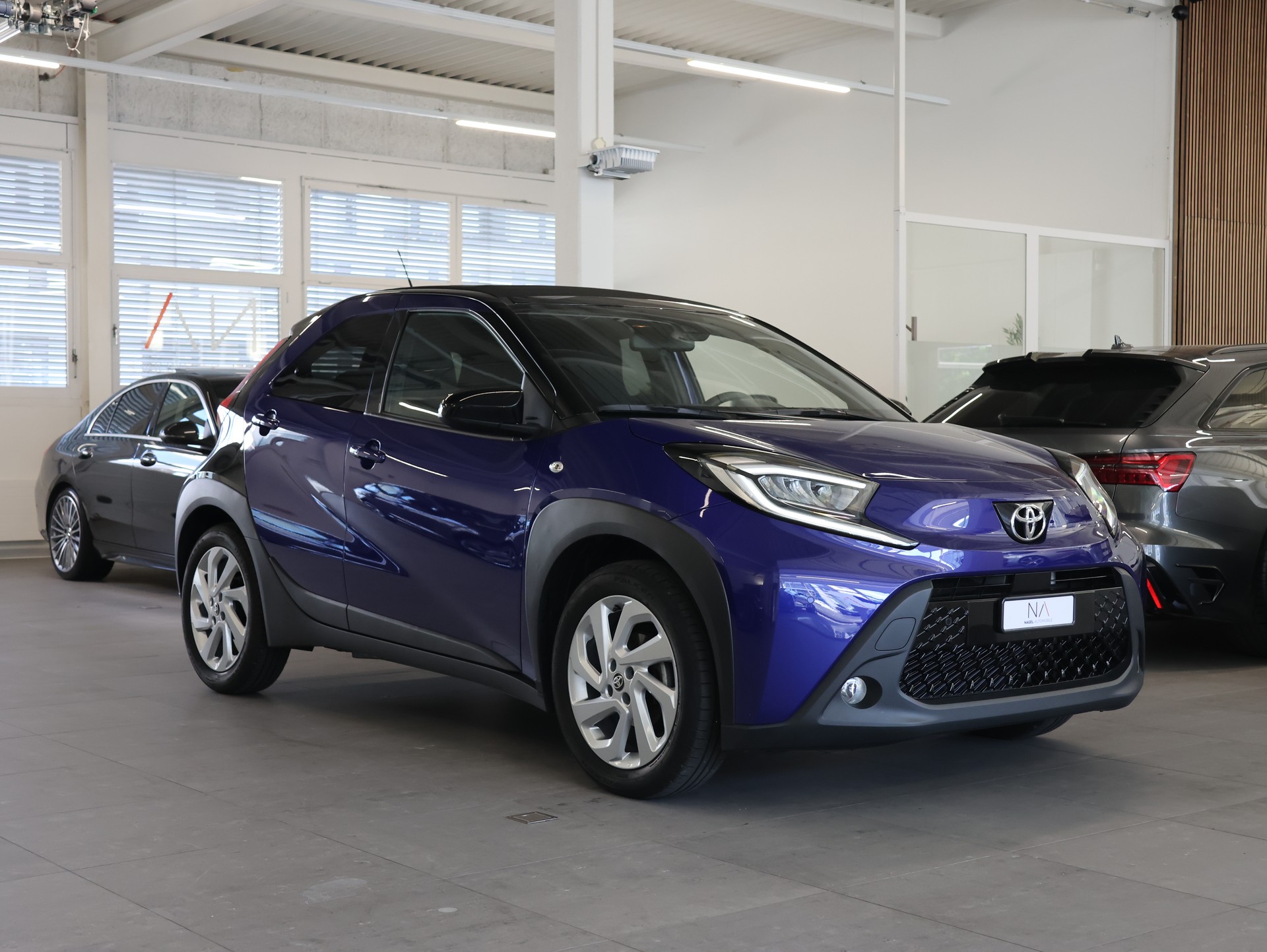 TOYOTA Aygo X 1.0 VVT-i Trend CVT *Sitzheizung* *Rückfahrkamera* *Faltdach*-image-1