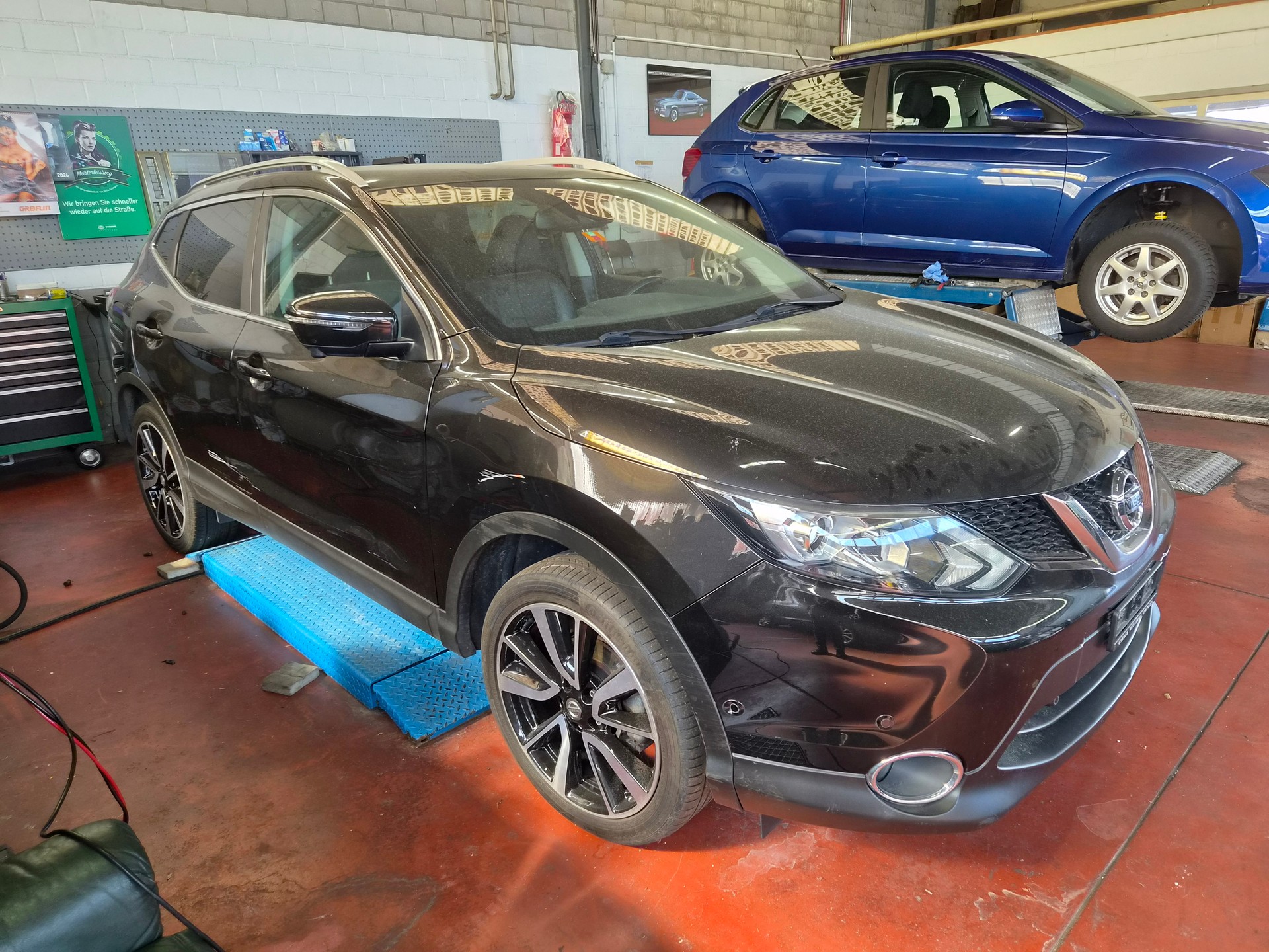 NISSAN Qashqai 1.2 DIG-T tekna Xtronic CVT GETRIEBESCHADEN!-image-0