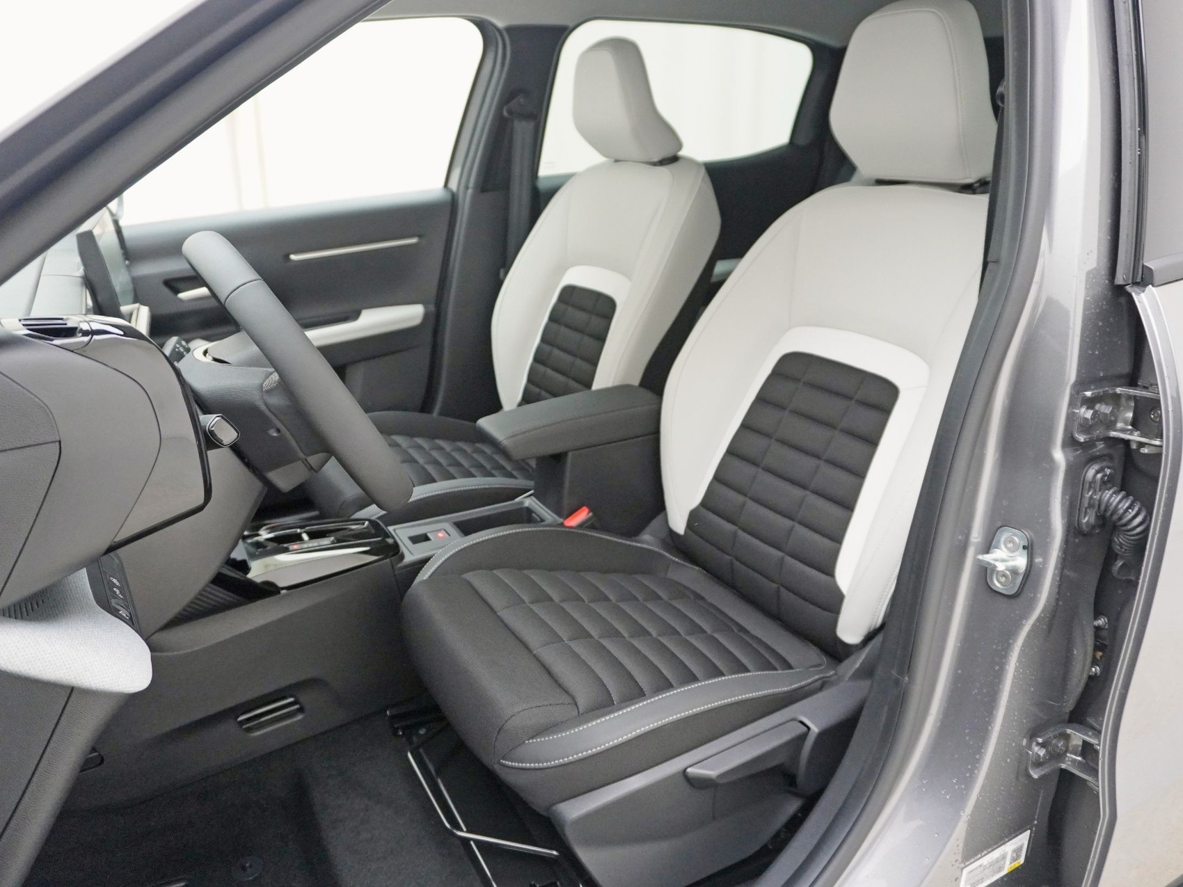 CITROEN C3 Aircross 1.2 Hybrid Business-image-6