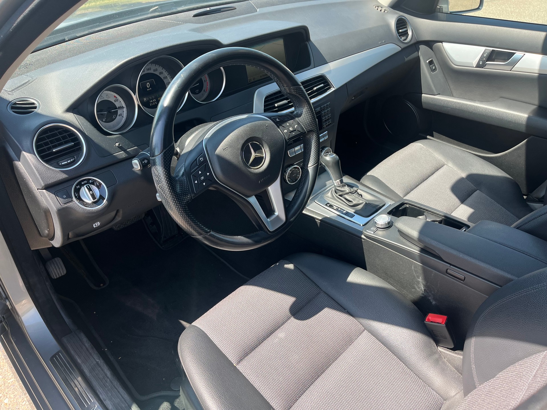 MERCEDES-BENZ C 250 CDI Avantgarde 4Matic 7G-Tronic-image-14