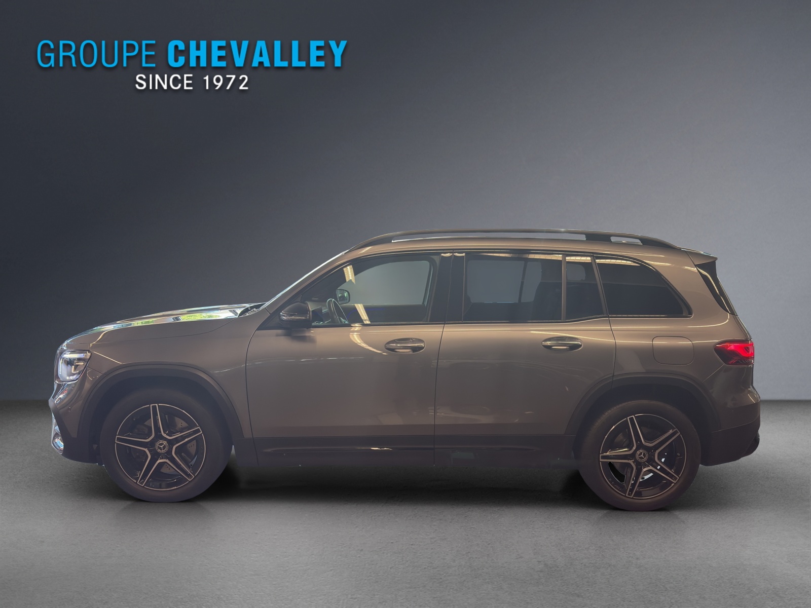 MERCEDES-BENZ GLB 250 AMG Line 4 MATIC 8G-Tronic-image-3