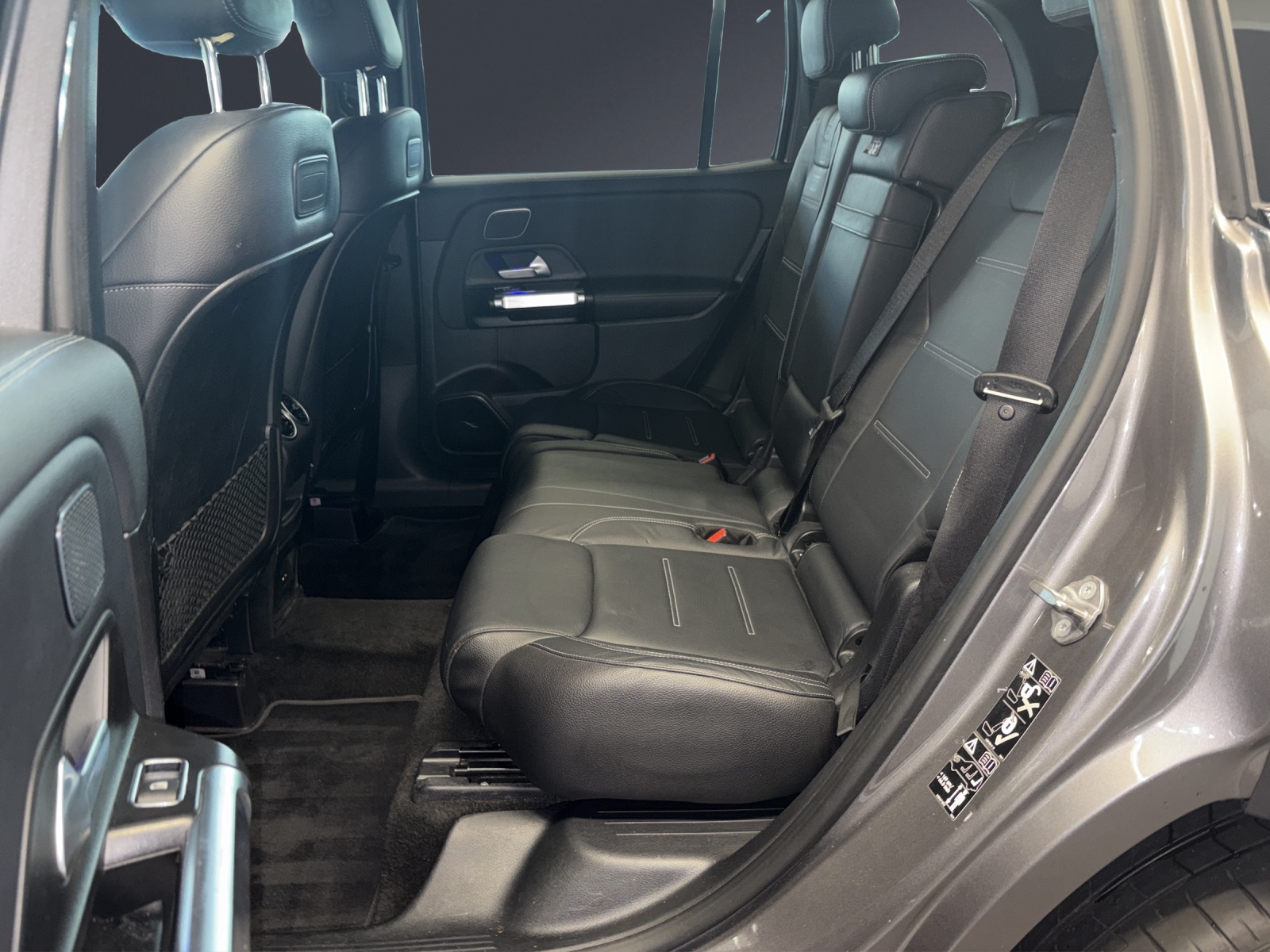 MERCEDES-BENZ GLB 250 AMG Line 4 MATIC 8G-Tronic-image-9