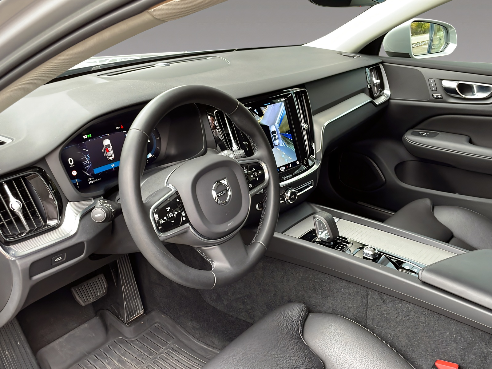 VOLVO V60 Cross Country 2.0 B4 Plus AWD-image-9