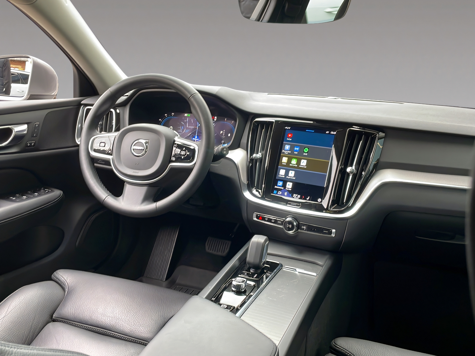 VOLVO V60 Cross Country 2.0 B4 Plus AWD-image-10