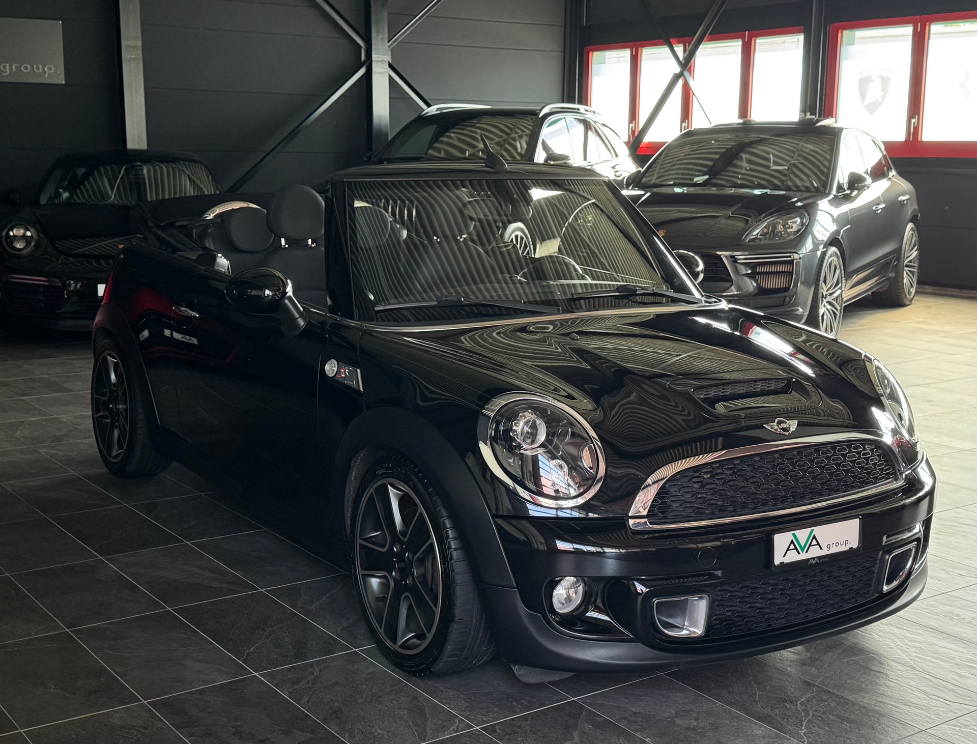 MINI Cooper S Cabriolet-image-8