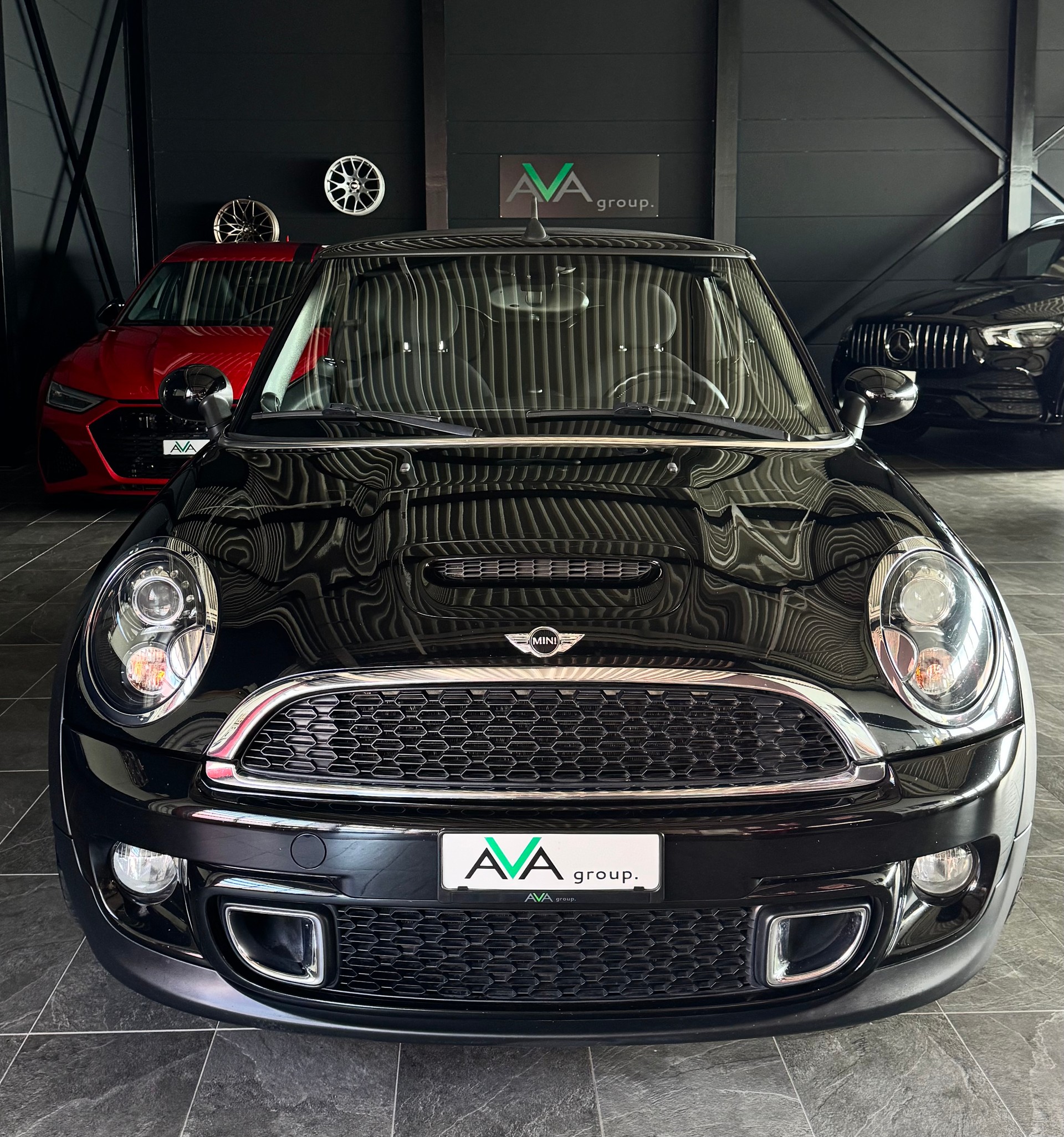 MINI Cooper S Cabriolet-image-2
