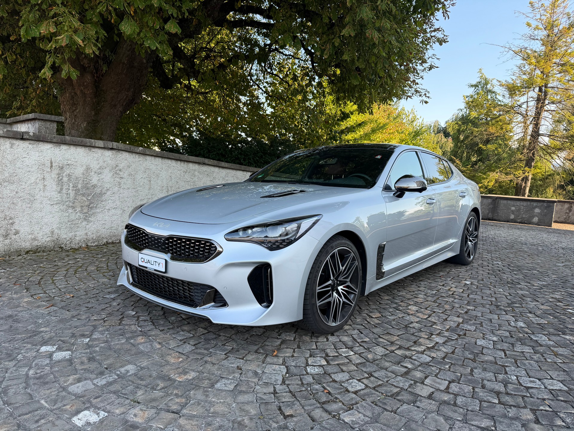KIA Stinger 3.3 T-GDi GT Automat AWD / Ab MFK / Service gepflegt / Werksgarantie / Leder / Head up / Navi-image-0