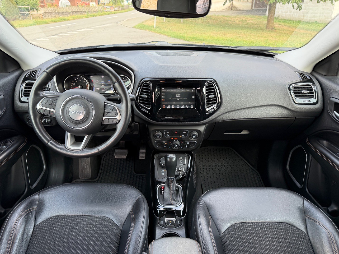 JEEP Compass 1.4 Turbo Limited AWD 9ATX-image-6