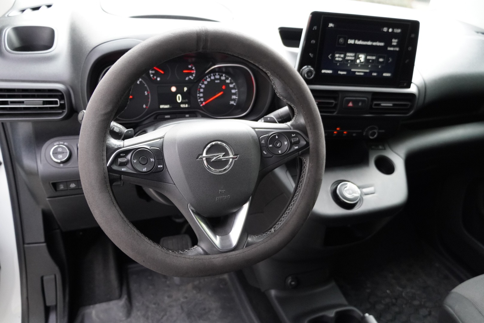 OPEL Combo 1.5 Dynamic start/stop A-image-7