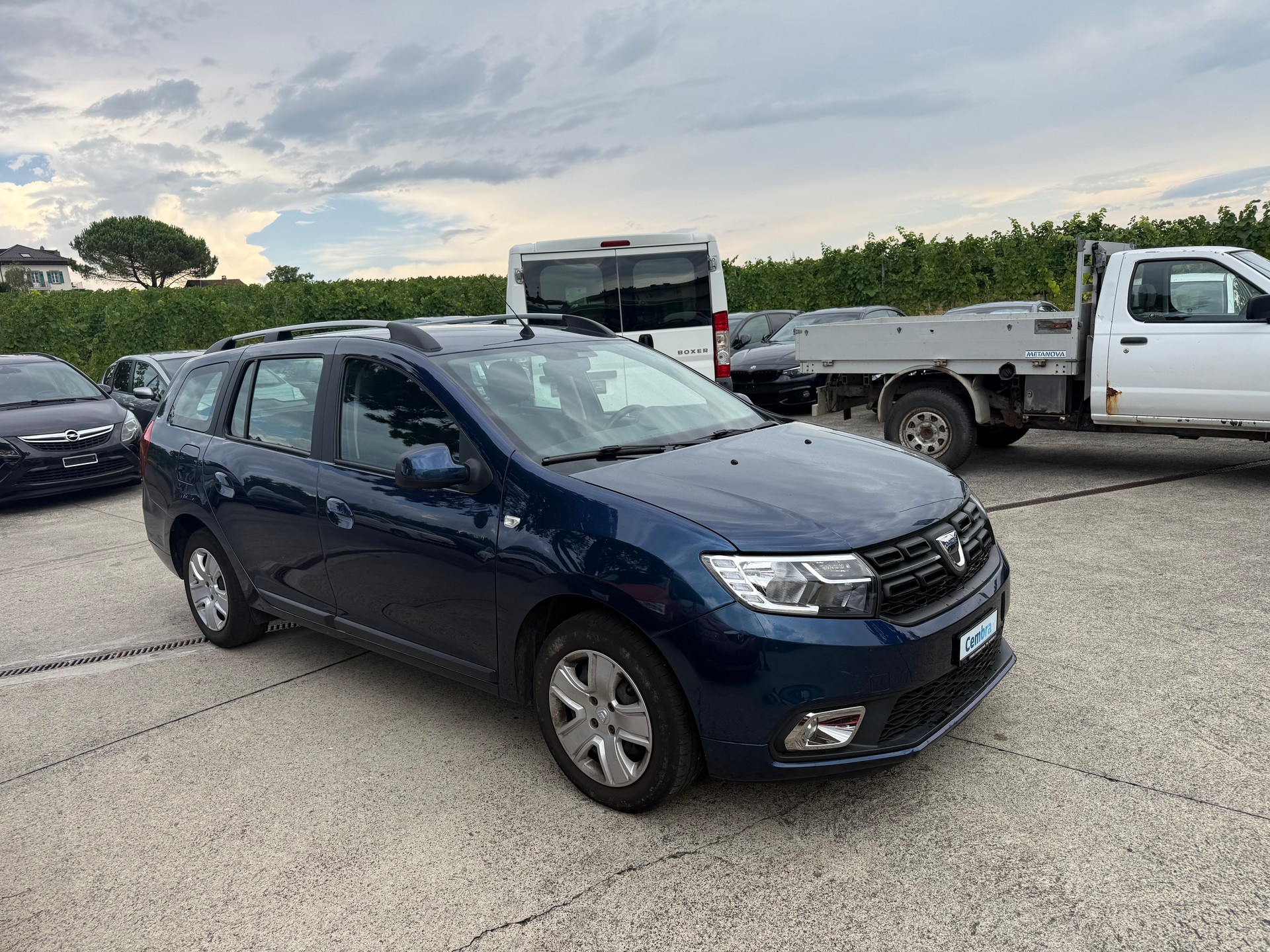DACIA Logan MCV 0.9 Lauréate Automatic-image-8