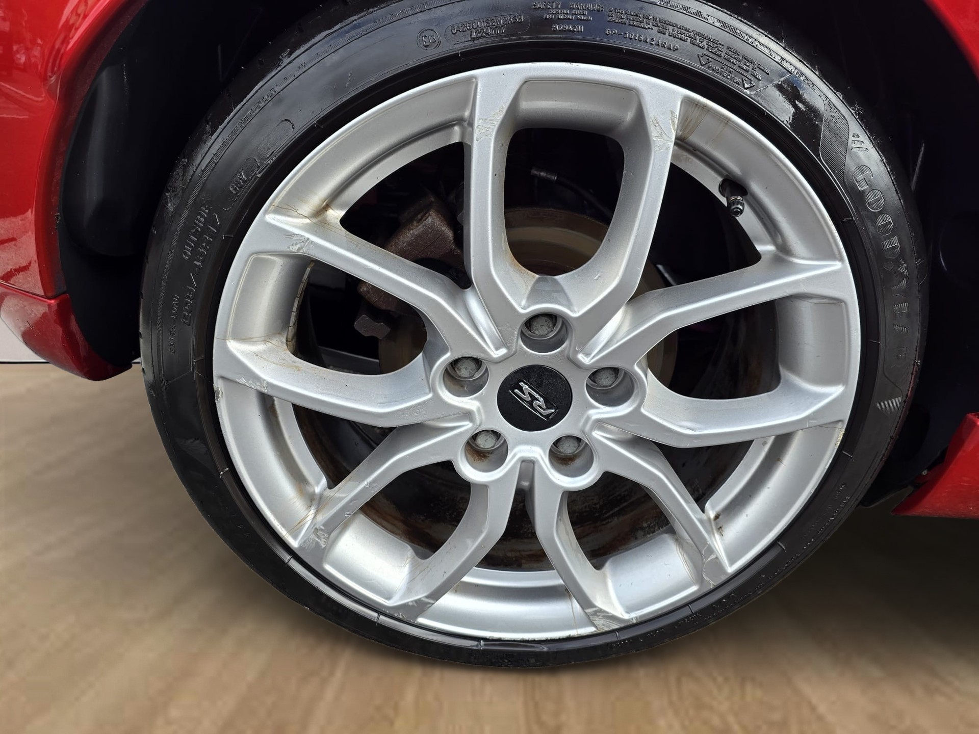 RENAULT Clio 1.6 T RS 200 EDC-image-18