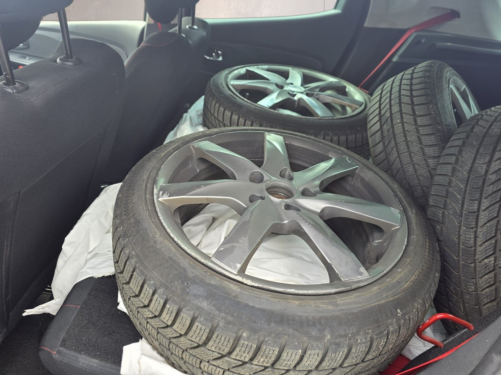 RENAULT Clio 1.6 T RS 200 EDC-image-20