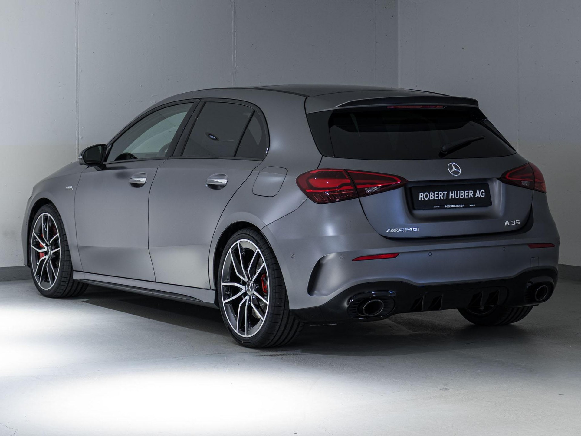MERCEDES-BENZ A 35 AMG 4MATIC-image-3